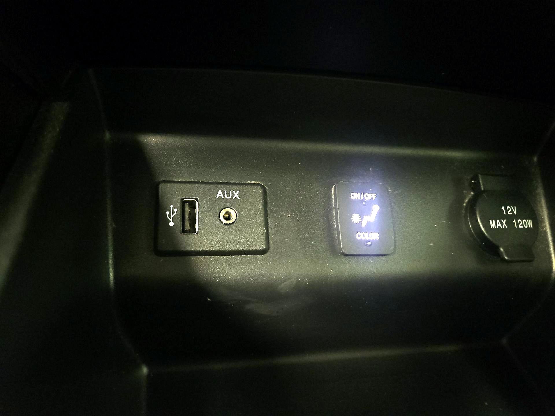Thumbnail: 2016 Nissan Altima - 16