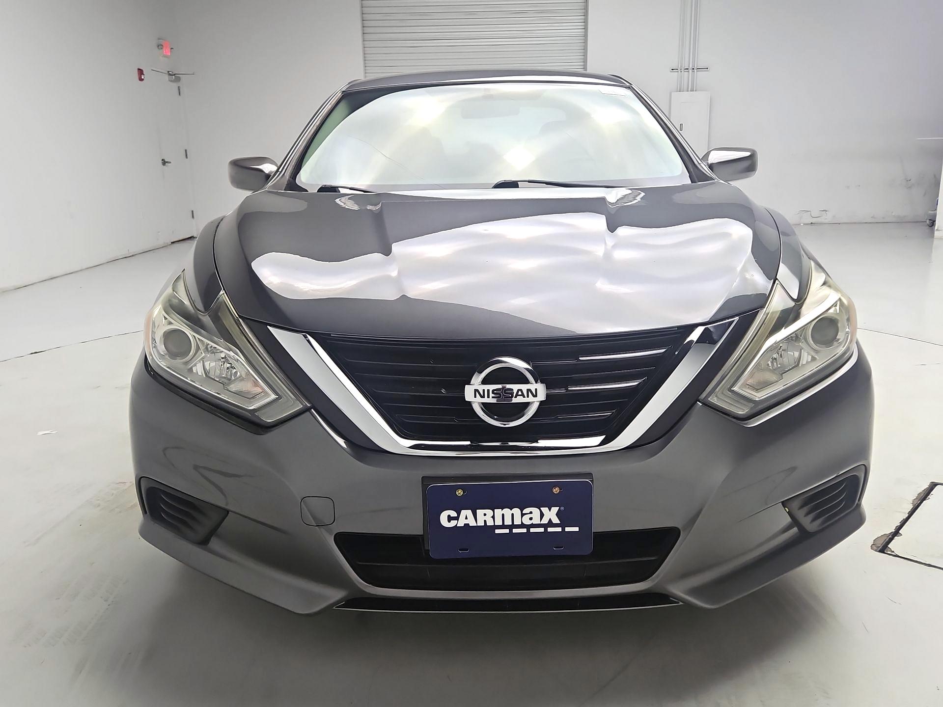 Thumbnail: 2016 Nissan Altima - 2