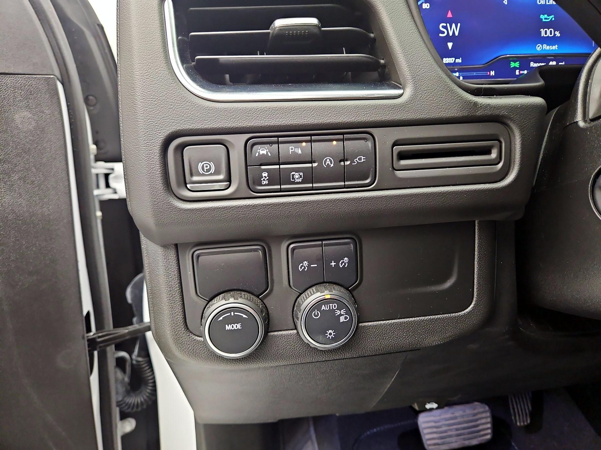 Thumbnail: 2022 Chevrolet Tahoe - 11