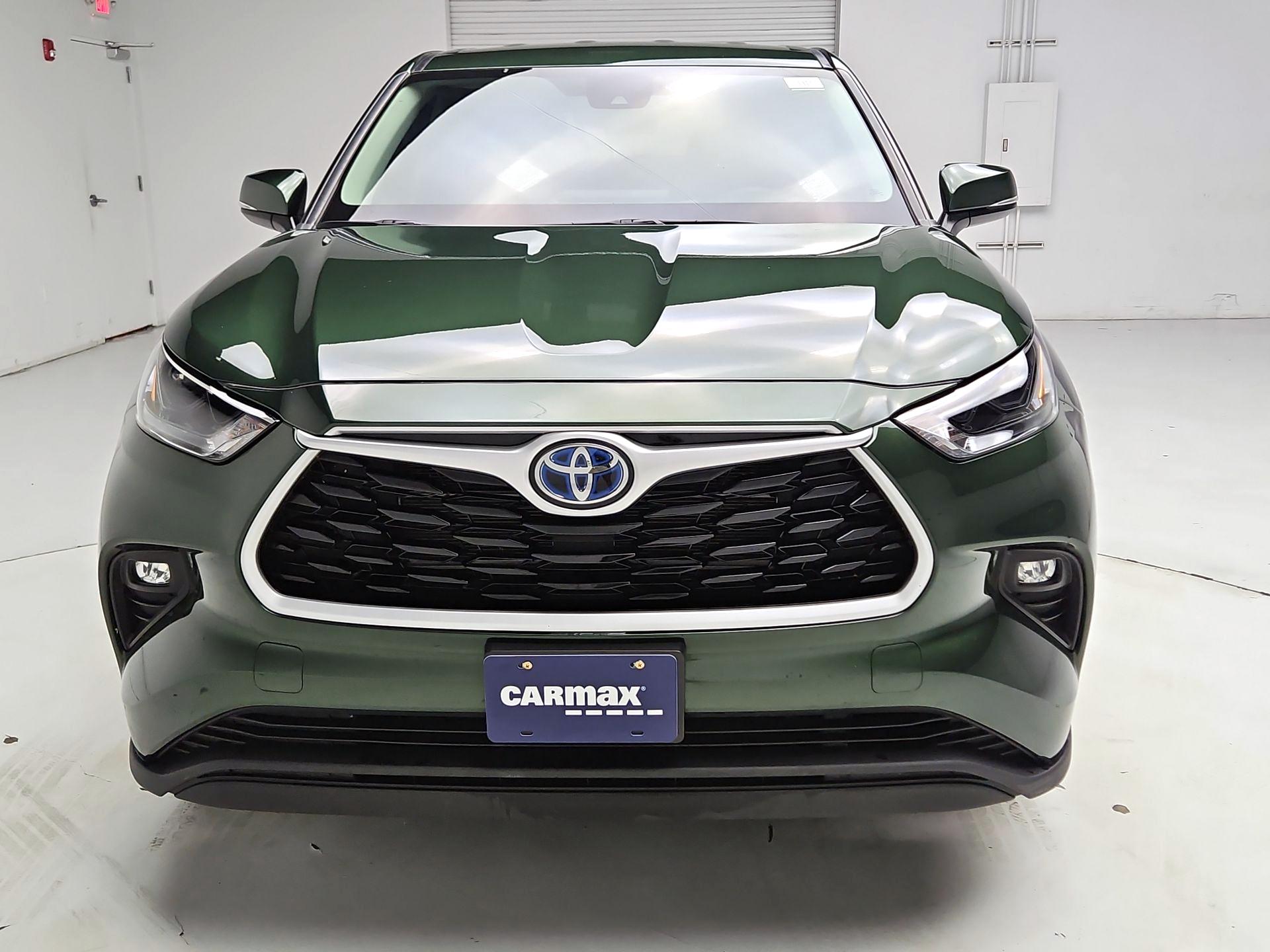 Thumbnail: 2023 Toyota Highlander - 2
