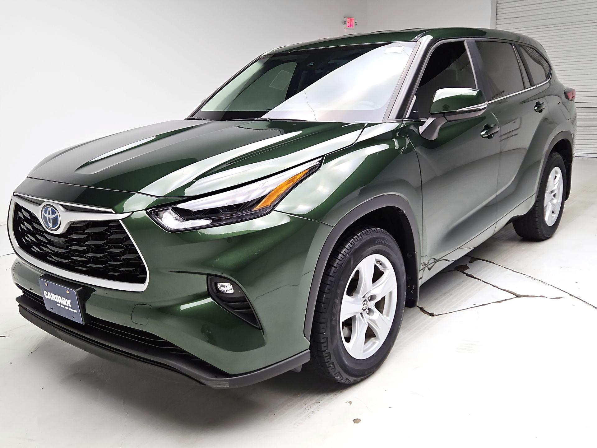 Thumbnail: 2023 Toyota Highlander - 3