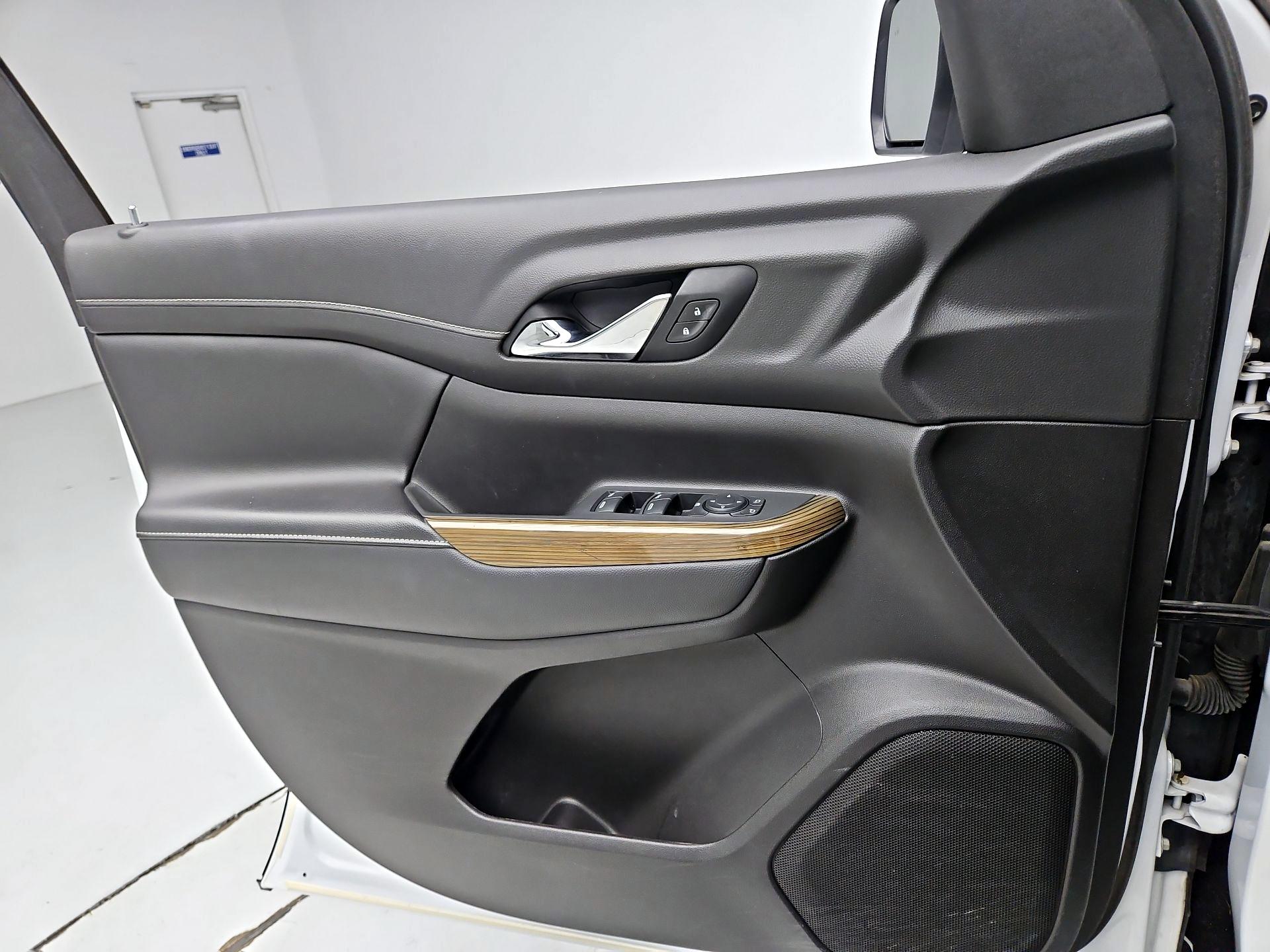 Thumbnail: 2021 GMC Acadia - 10