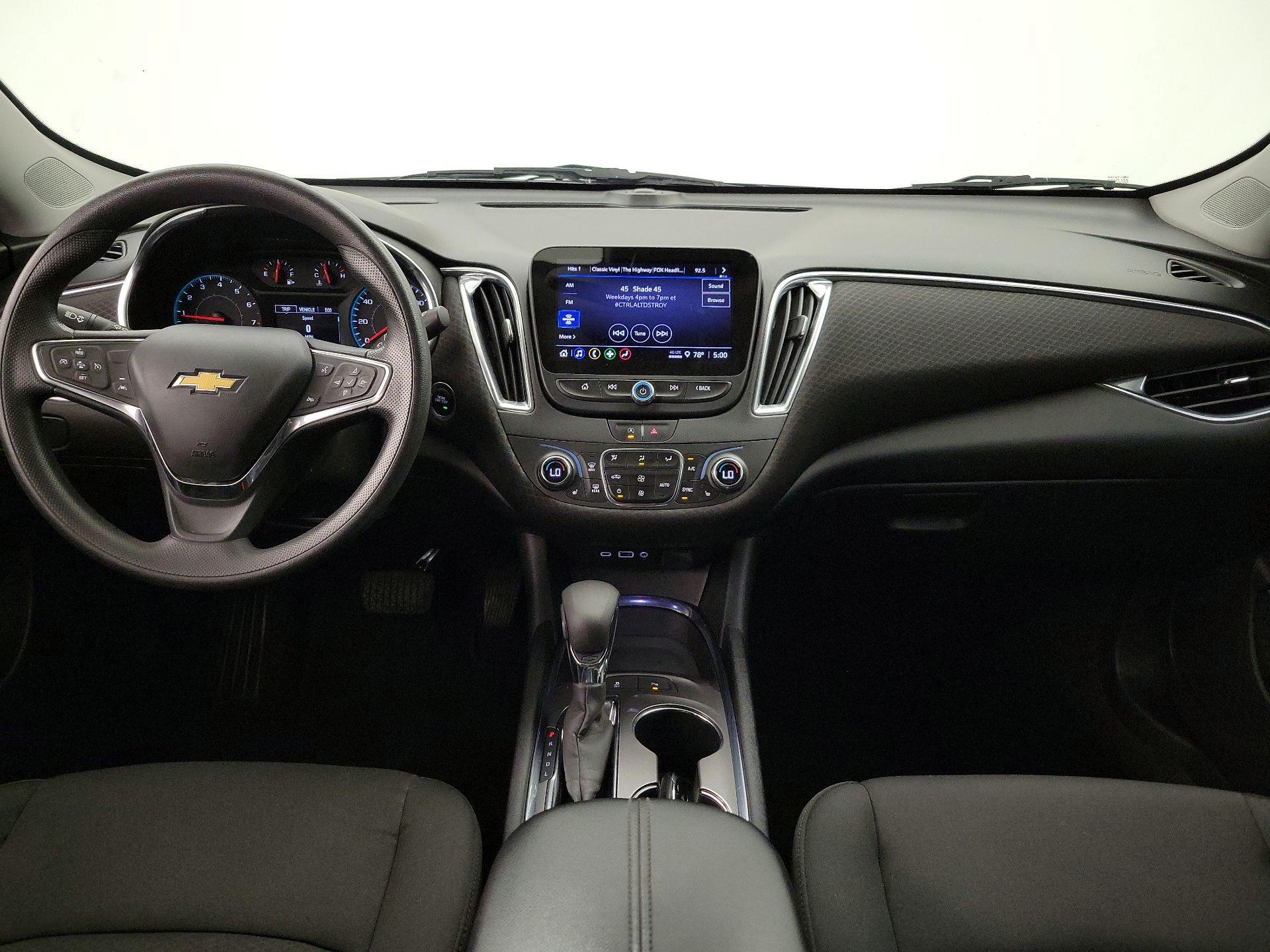 Thumbnail: 2021 Chevrolet Malibu - 9
