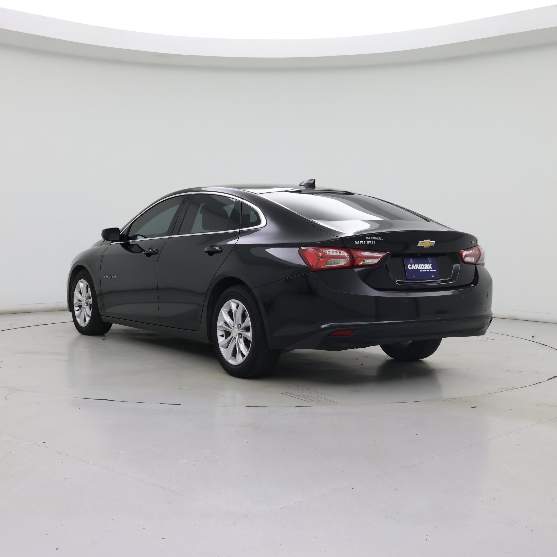 Thumbnail: 2021 Chevrolet Malibu - 2