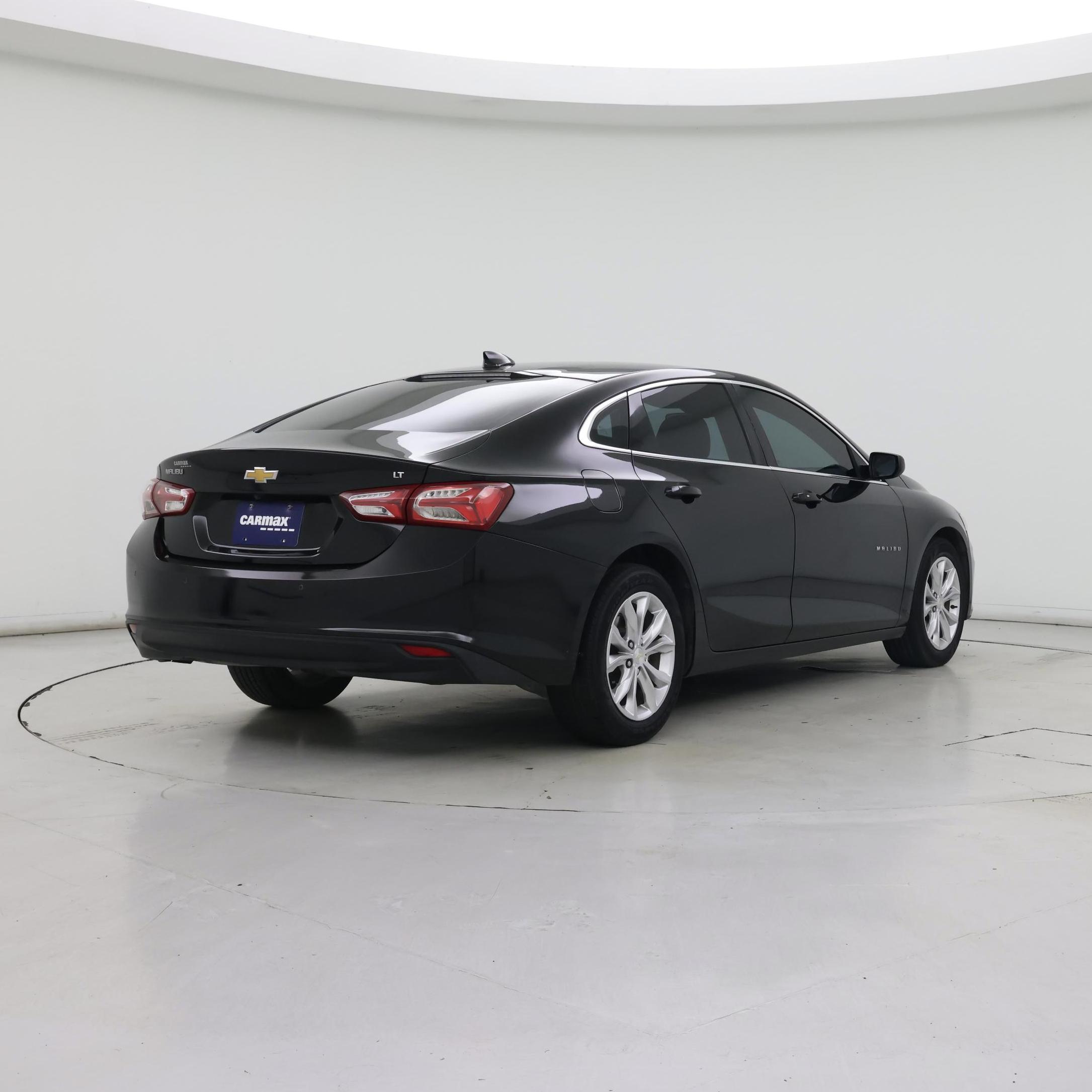 Thumbnail: 2021 Chevrolet Malibu - 8