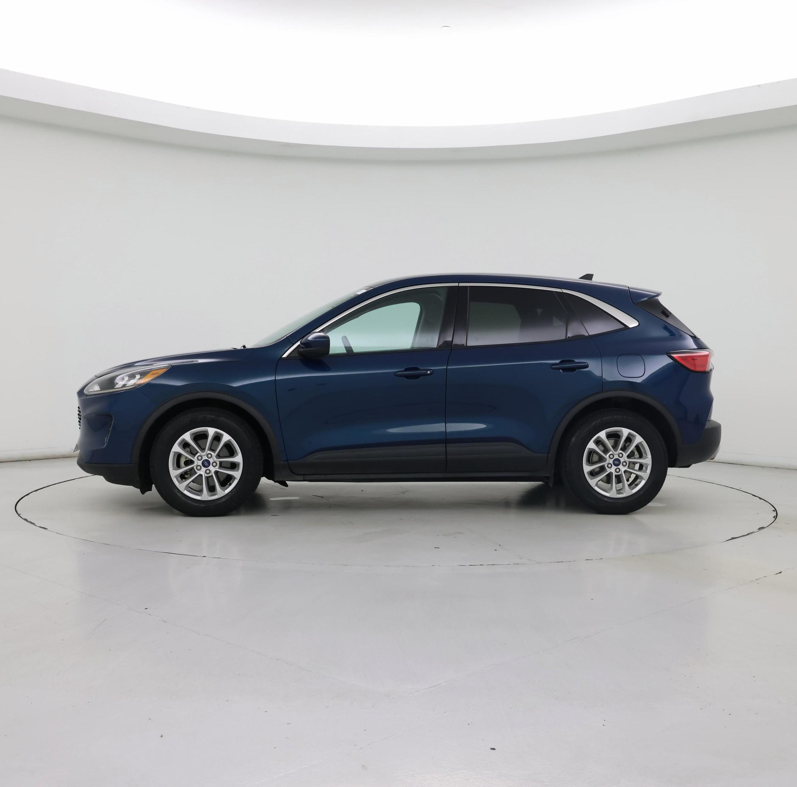 Thumbnail: 2020 Ford Escape - 3