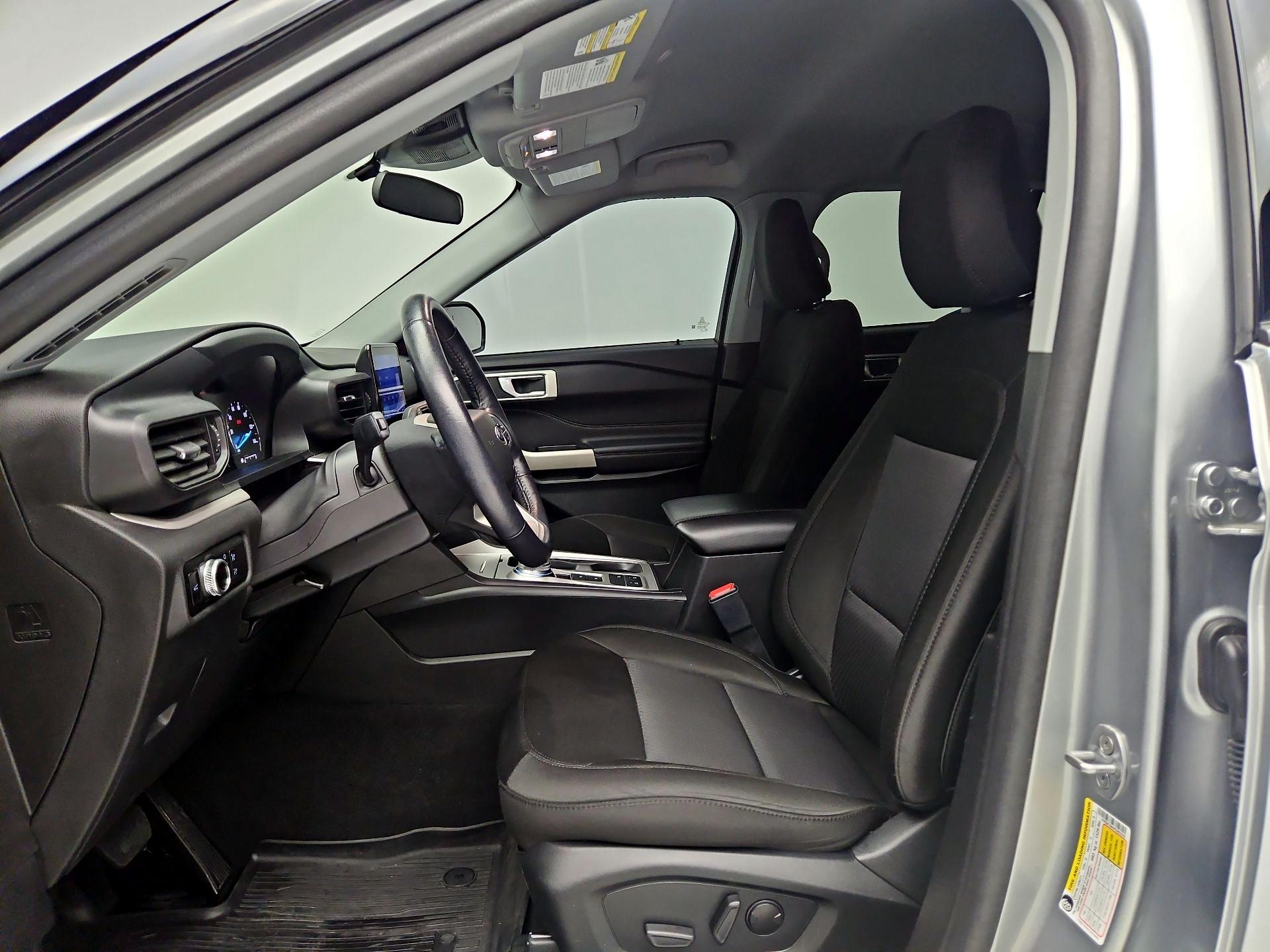 Thumbnail: 2023 Ford Explorer - 9