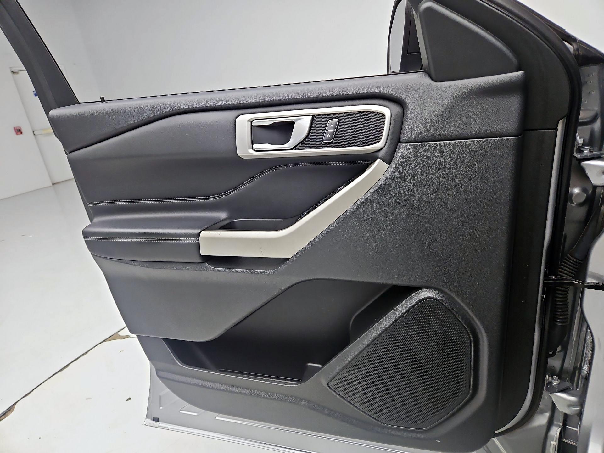 Thumbnail: 2023 Ford Explorer - 10