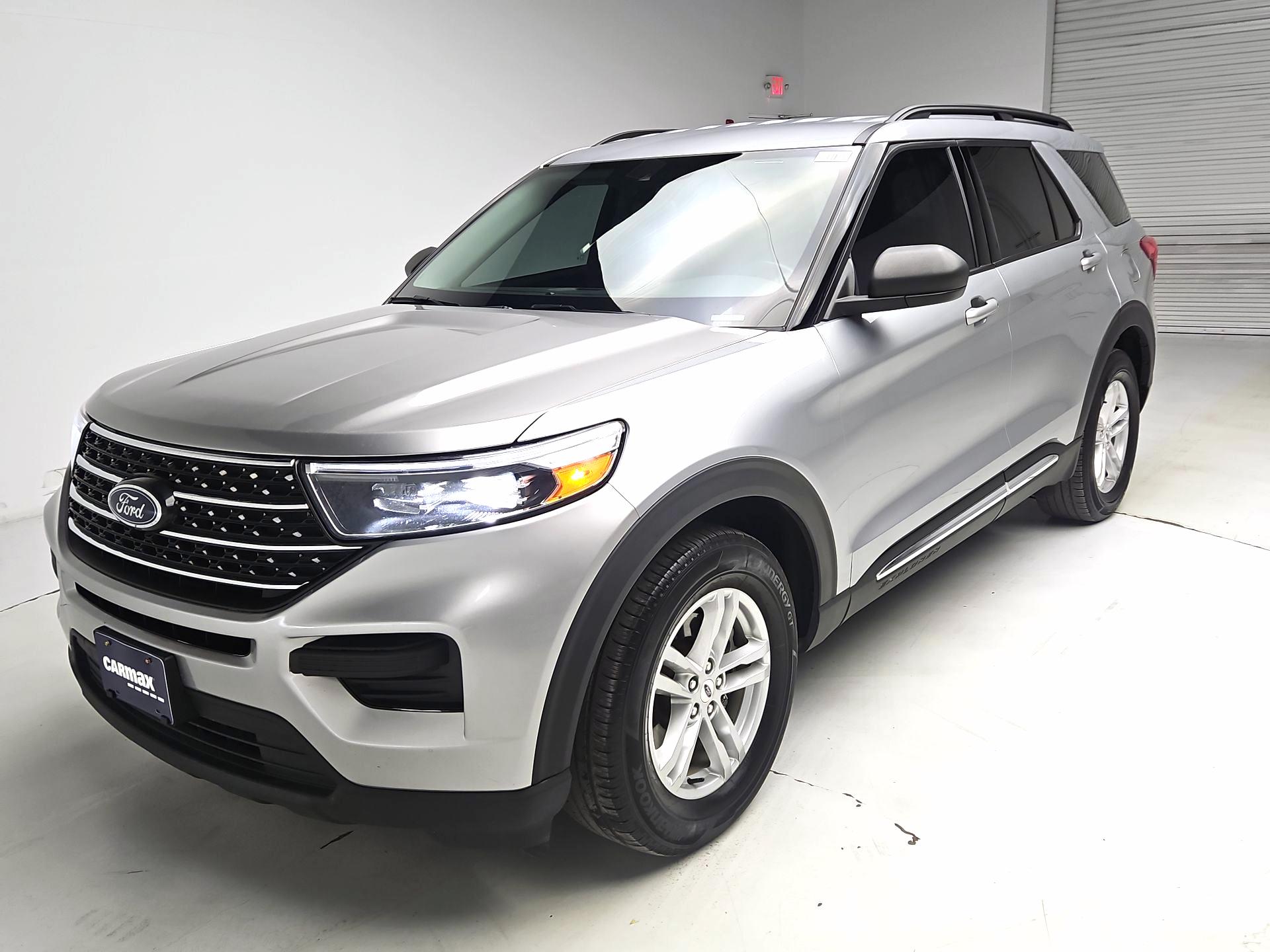 Thumbnail: 2023 Ford Explorer - 3