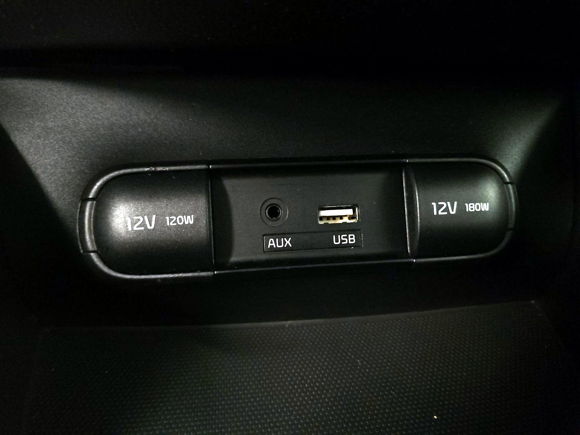 Thumbnail: 2018 Kia Soul - 16