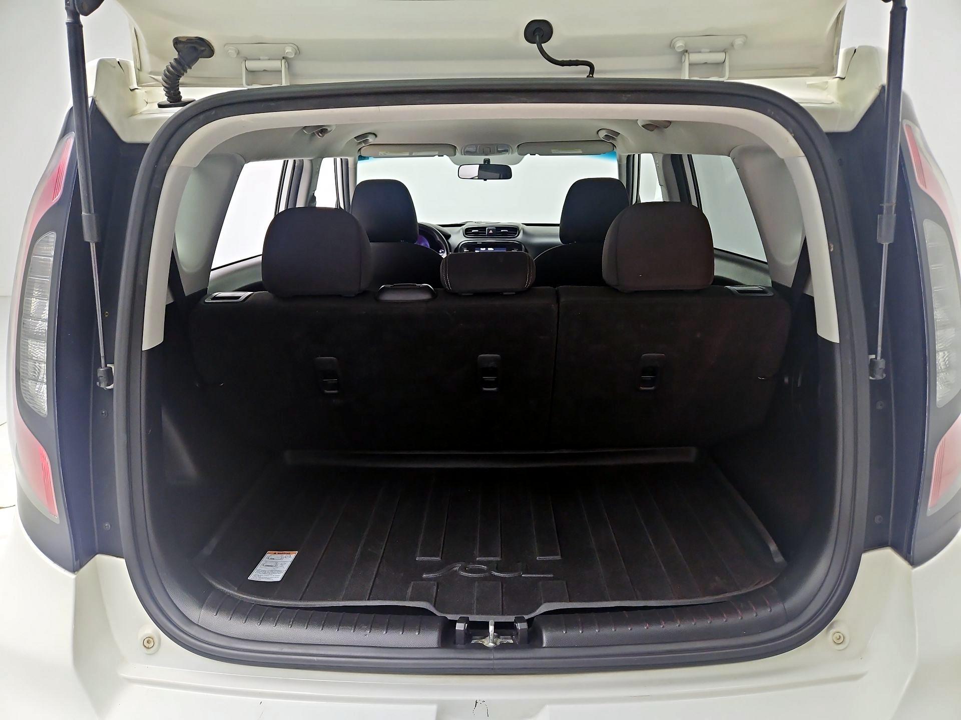Thumbnail: 2018 Kia Soul - 18