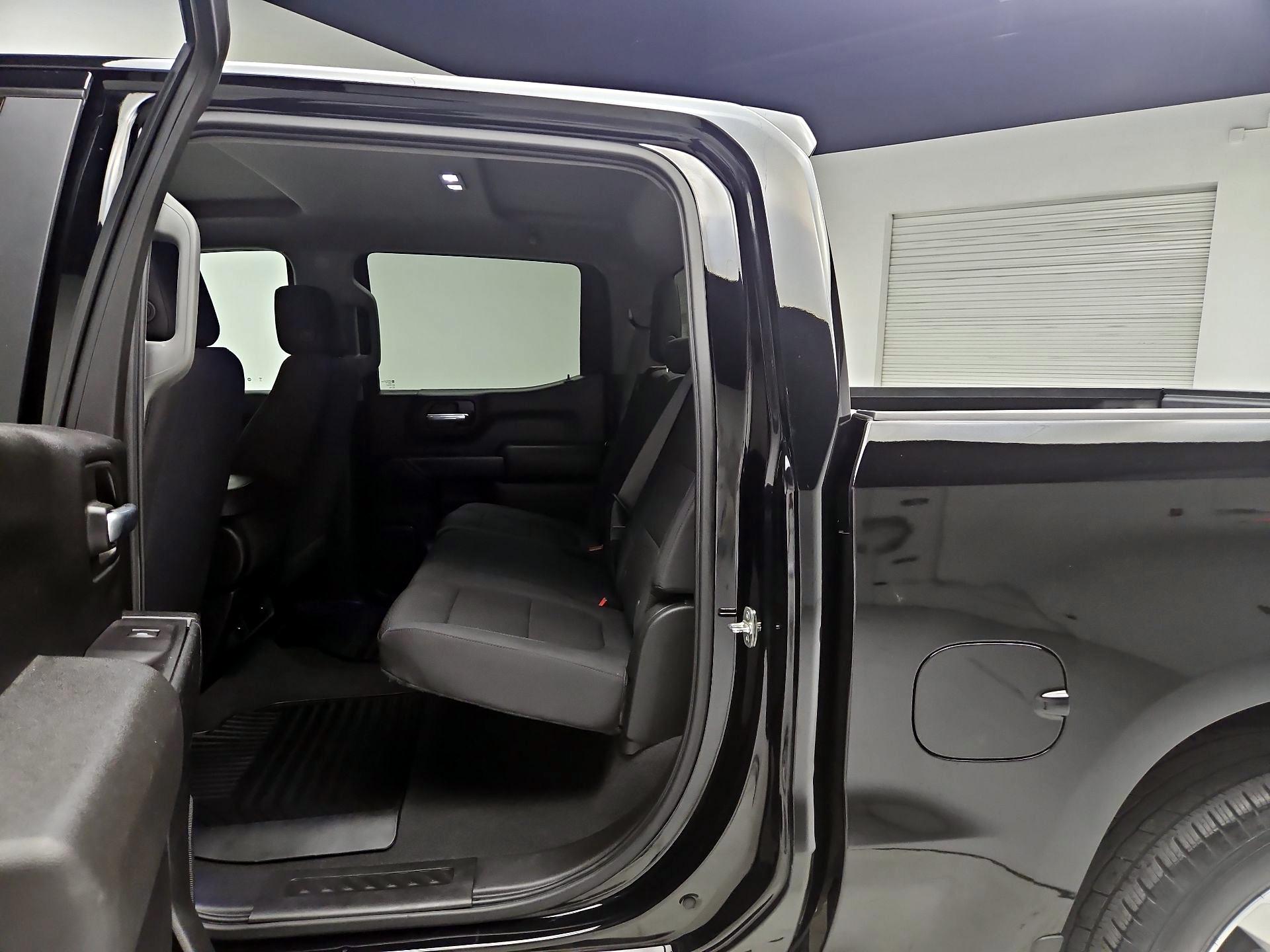 Thumbnail: 2021 Chevrolet Silverado 1500 - 17