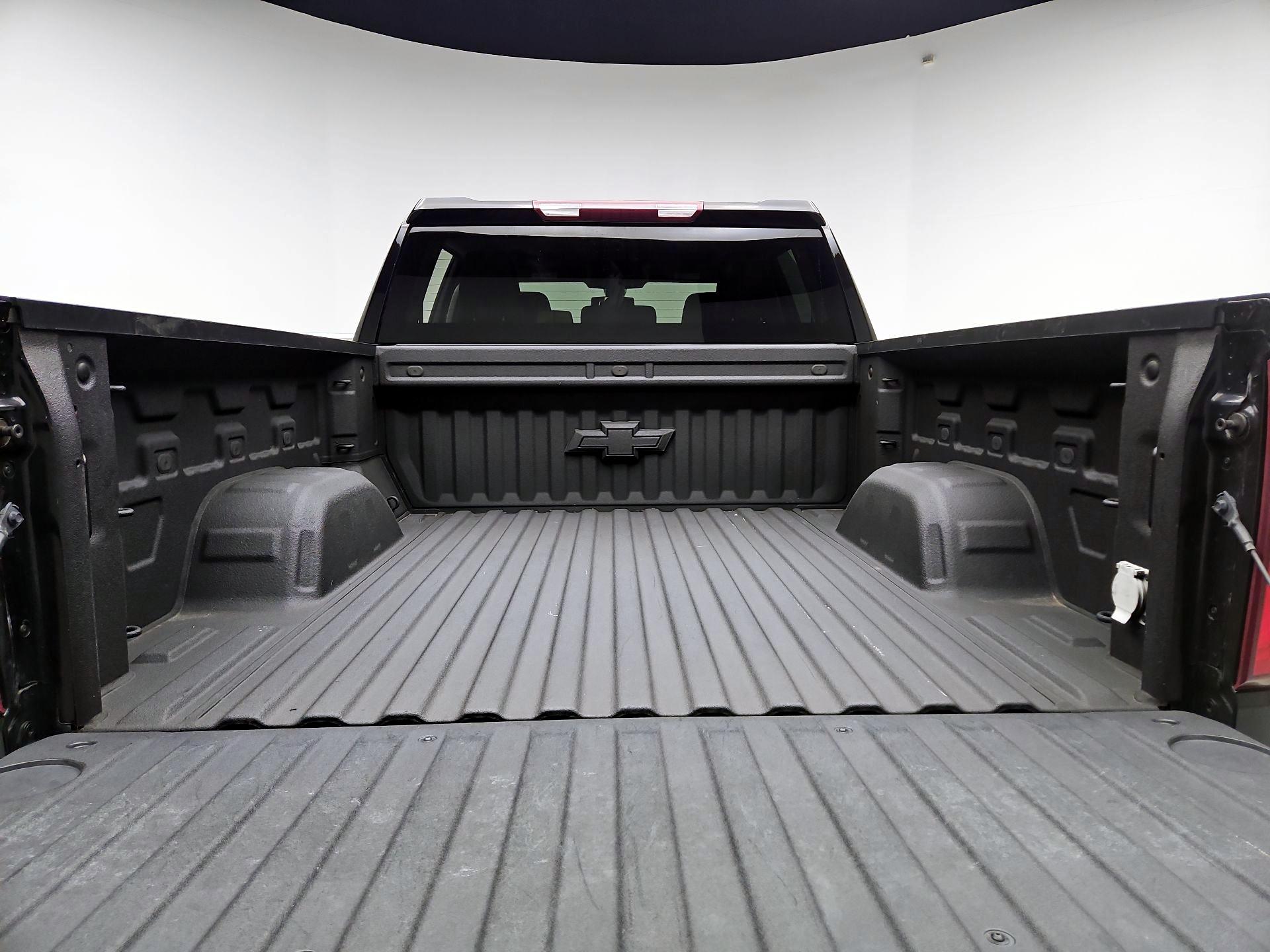 Thumbnail: 2021 Chevrolet Silverado 1500 - 18