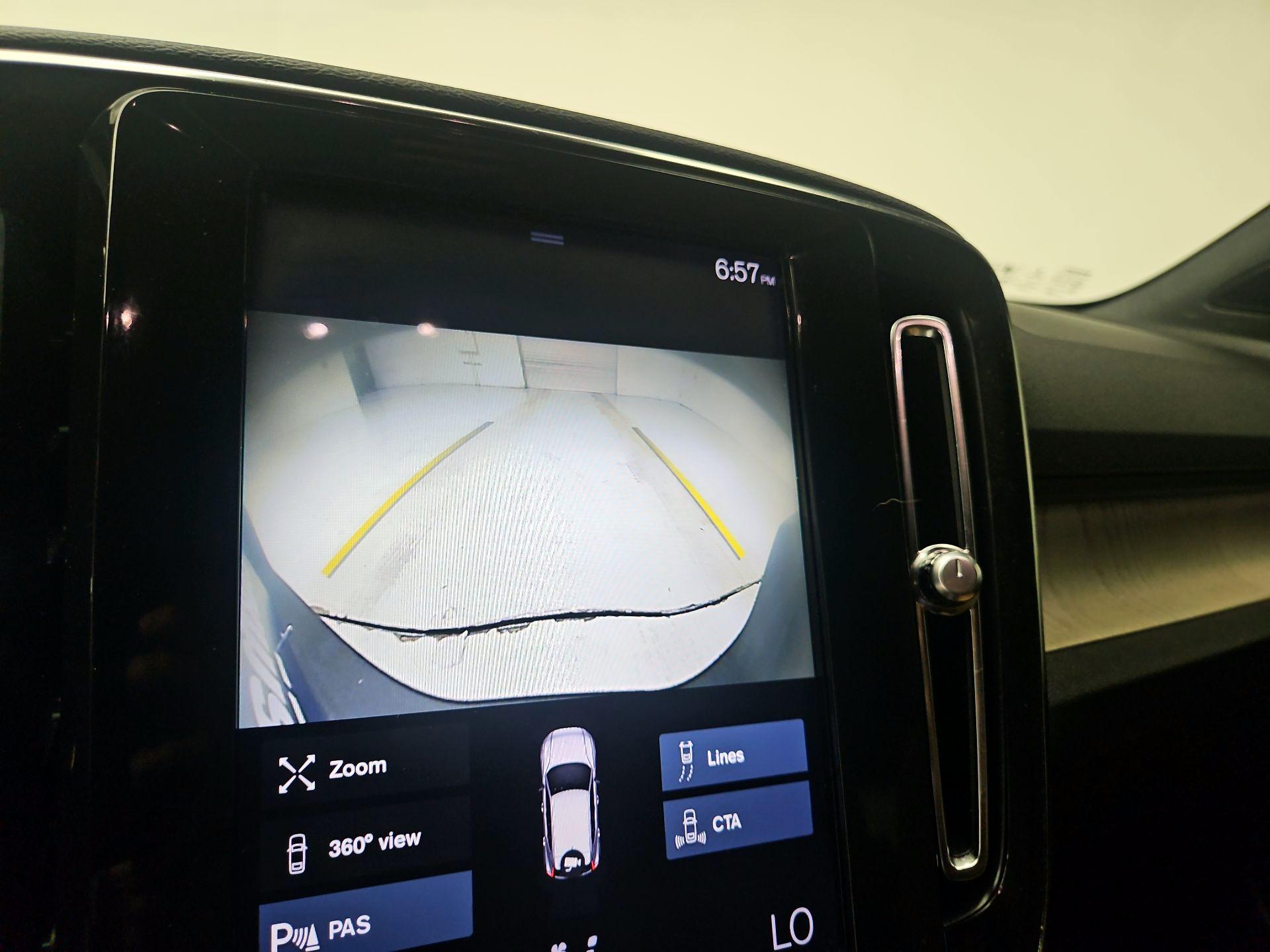 Thumbnail: 2020 Volvo XC40 - 13