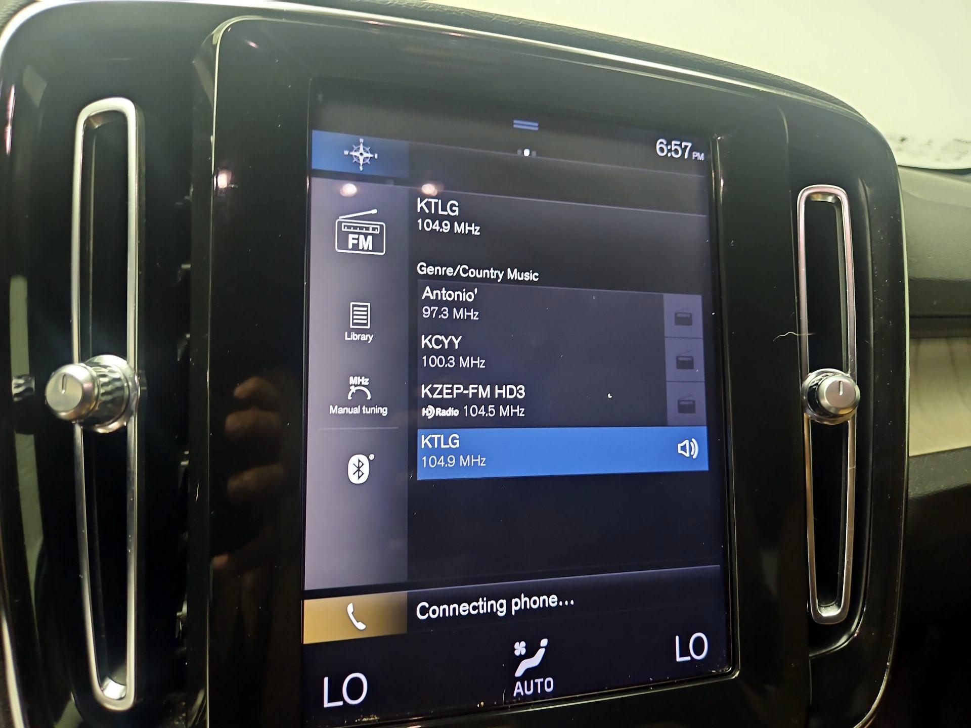 Thumbnail: 2020 Volvo XC40 - 14