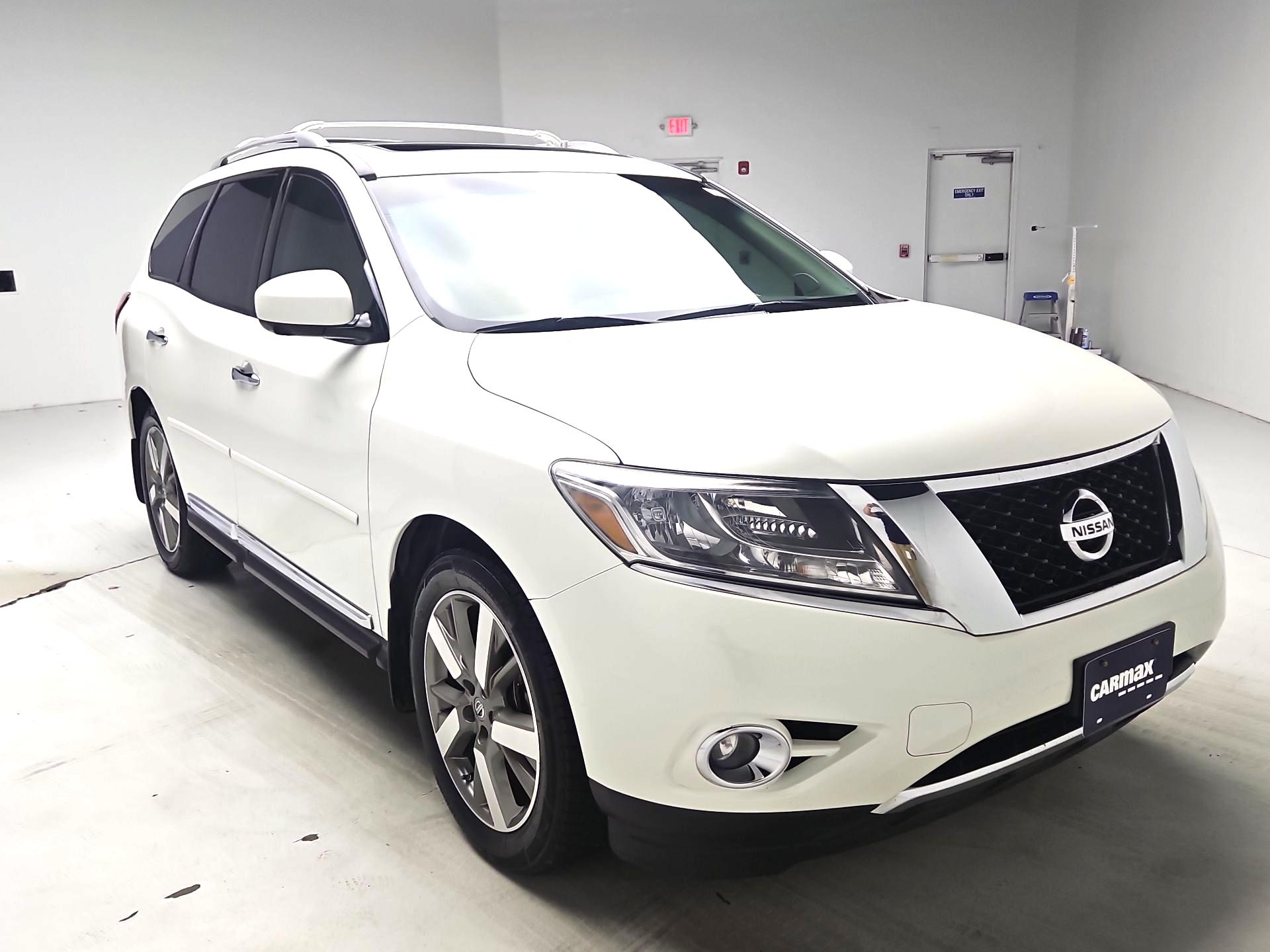 Thumbnail: 2015 Nissan Pathfinder - 1