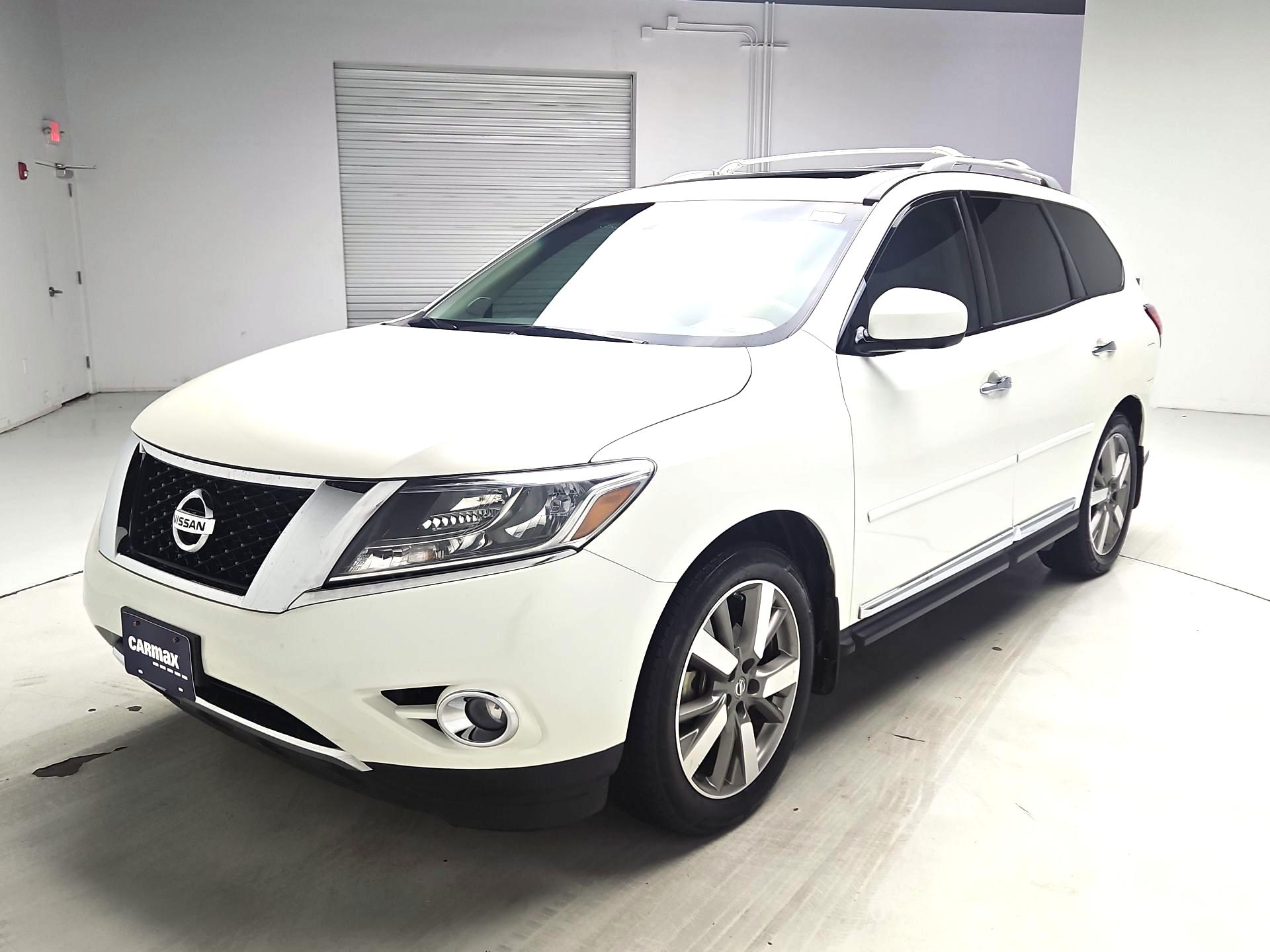 Thumbnail: 2015 Nissan Pathfinder - 3