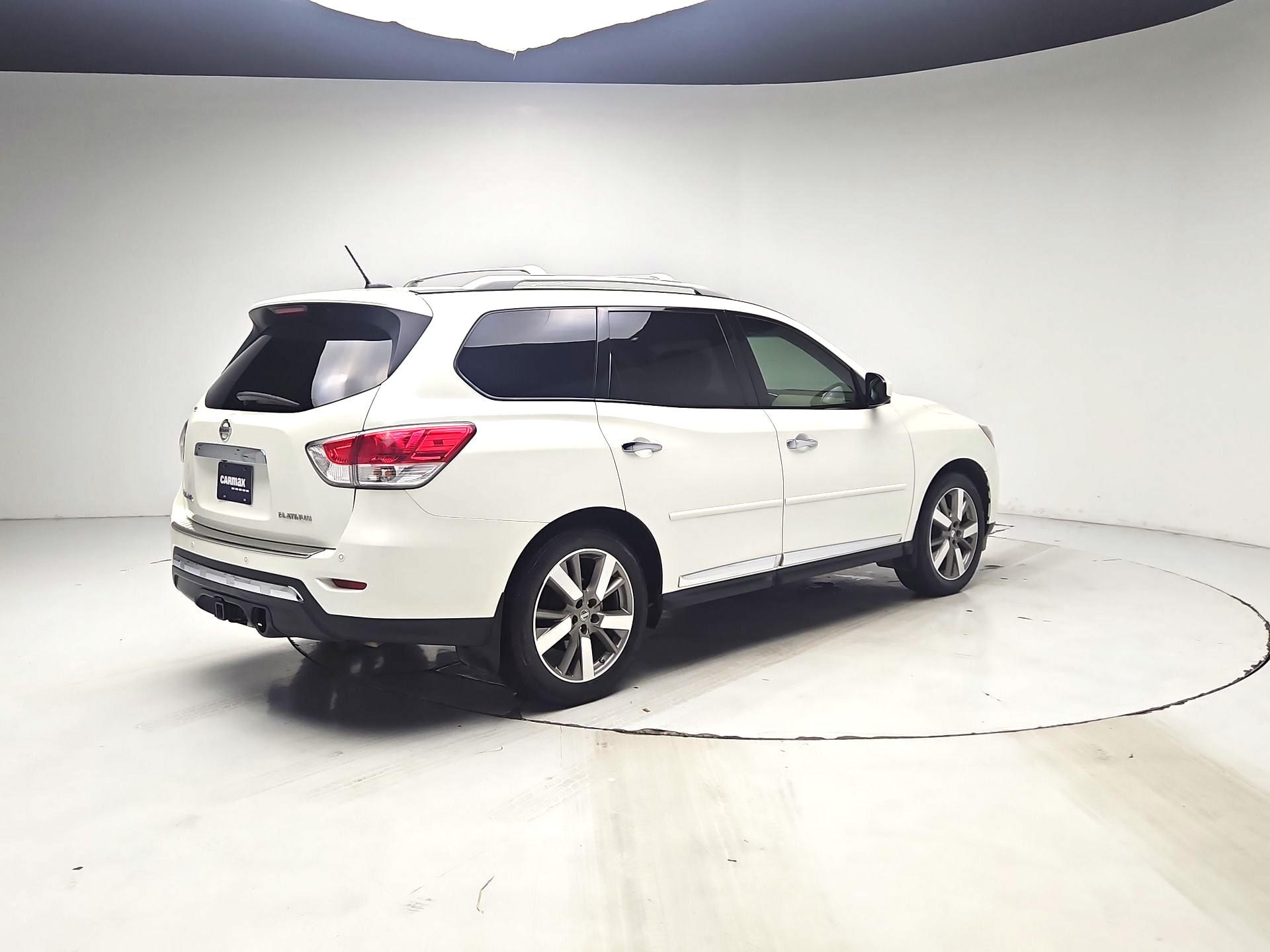 Thumbnail: 2015 Nissan Pathfinder - 5