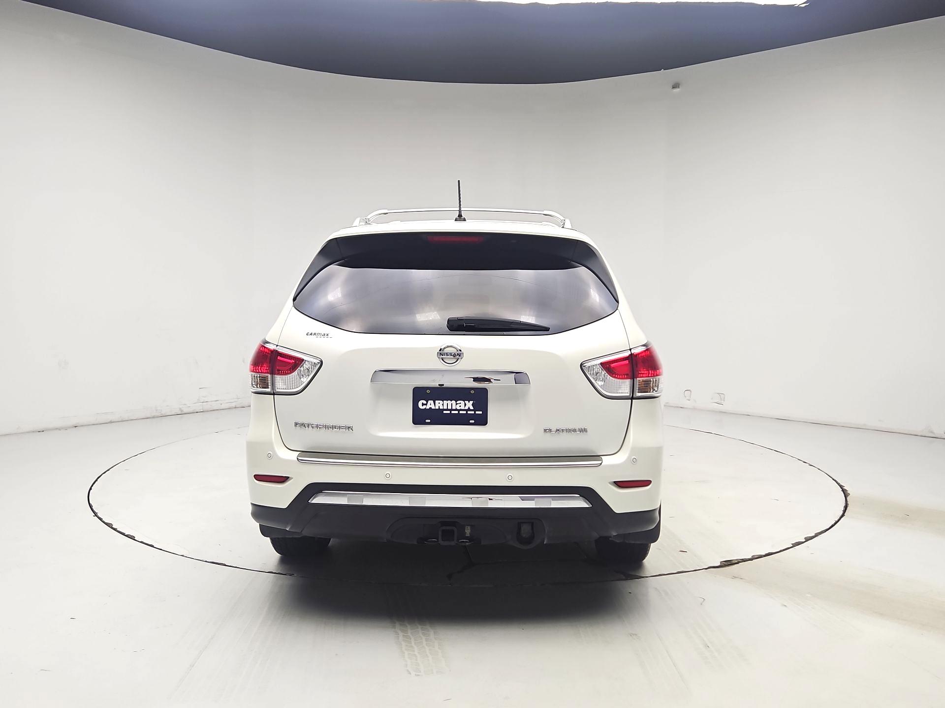 Thumbnail: 2015 Nissan Pathfinder - 6
