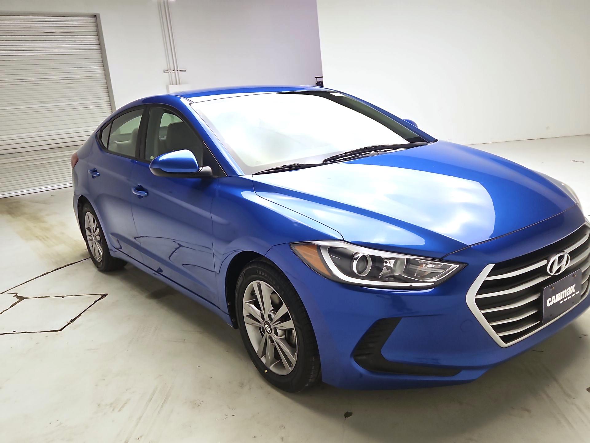 Thumbnail: 2017 Hyundai Elantra - 1