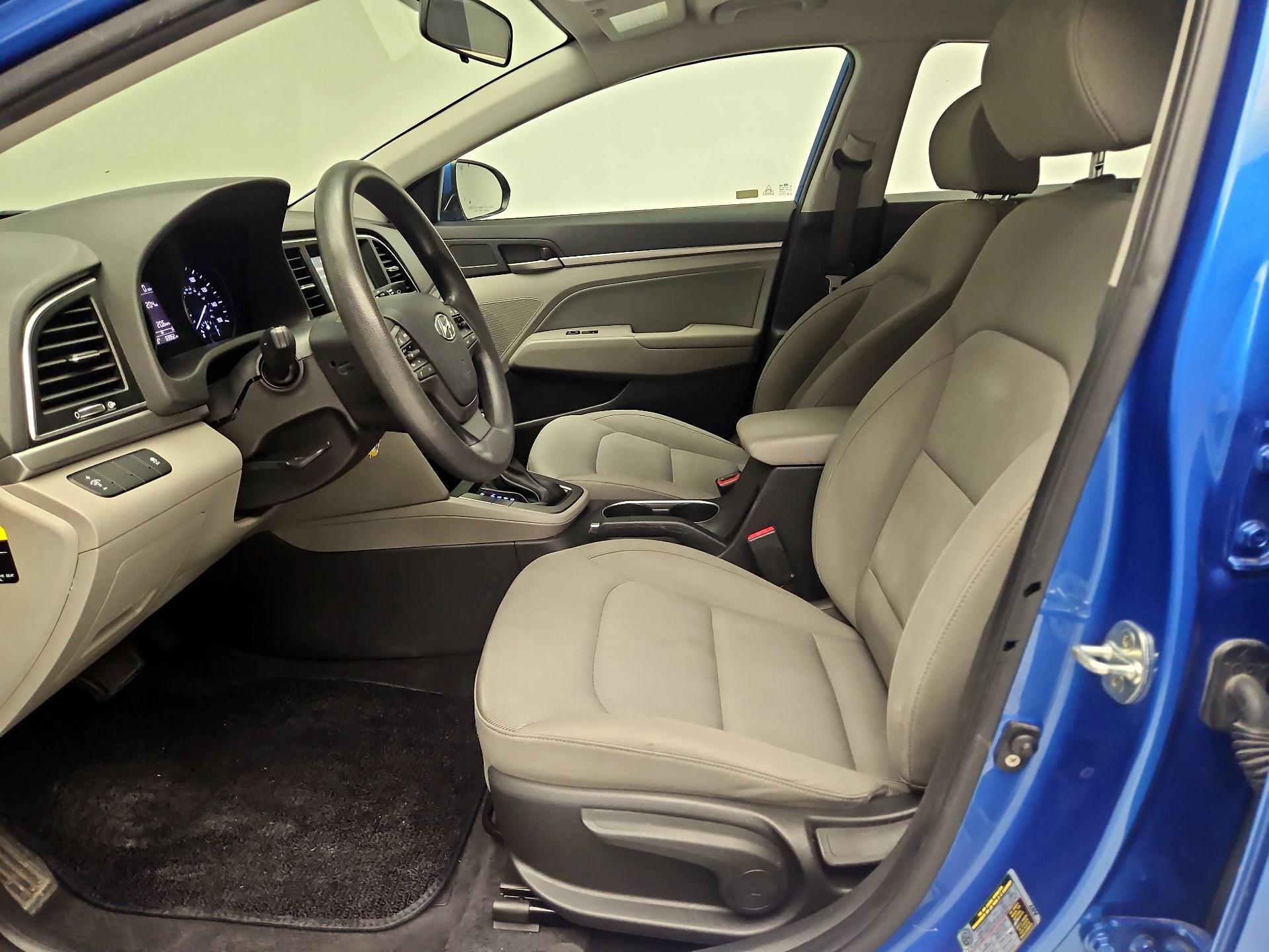 Thumbnail: 2017 Hyundai Elantra - 9