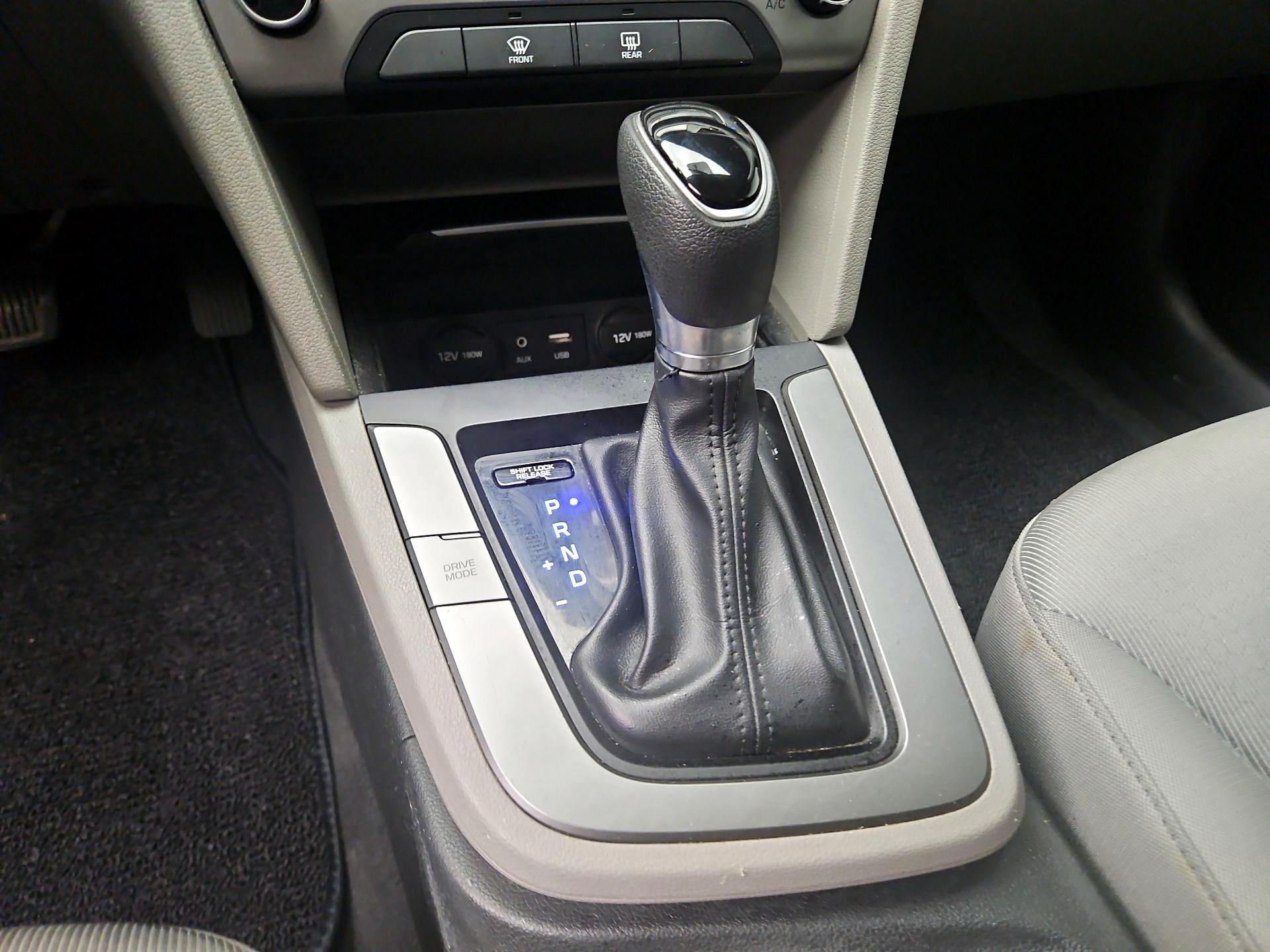 Thumbnail: 2017 Hyundai Elantra - 15