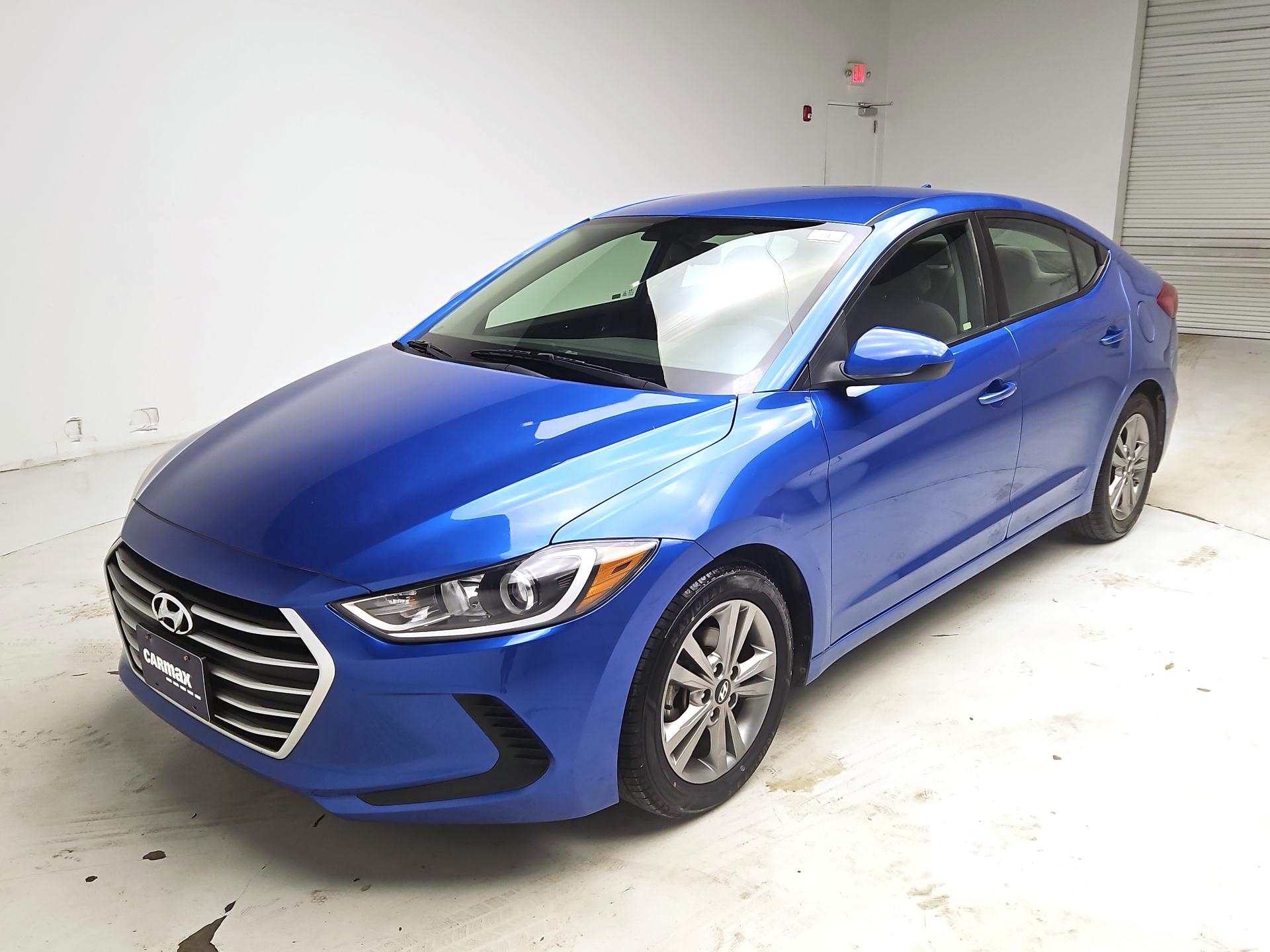 Thumbnail: 2017 Hyundai Elantra - 3