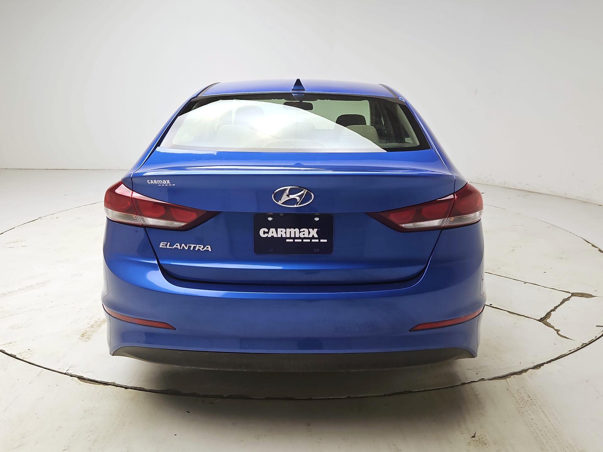 Thumbnail: 2017 Hyundai Elantra - 6
