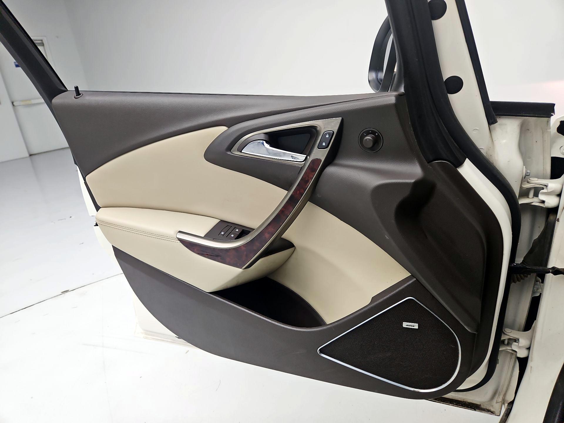 Thumbnail: 2016 Buick Verano - 12