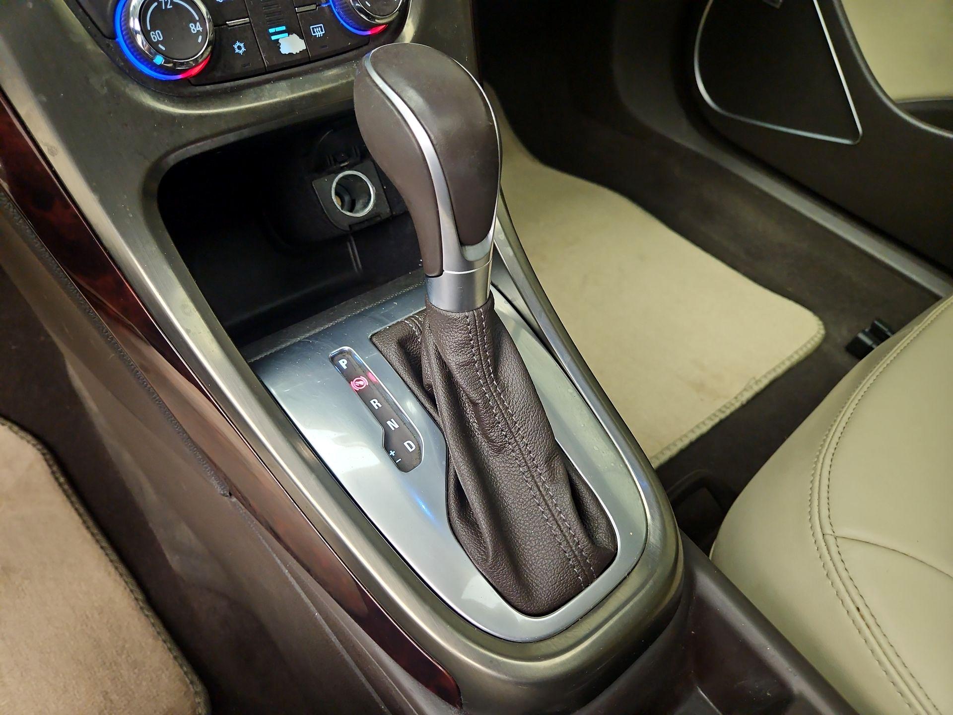 Thumbnail: 2016 Buick Verano - 18