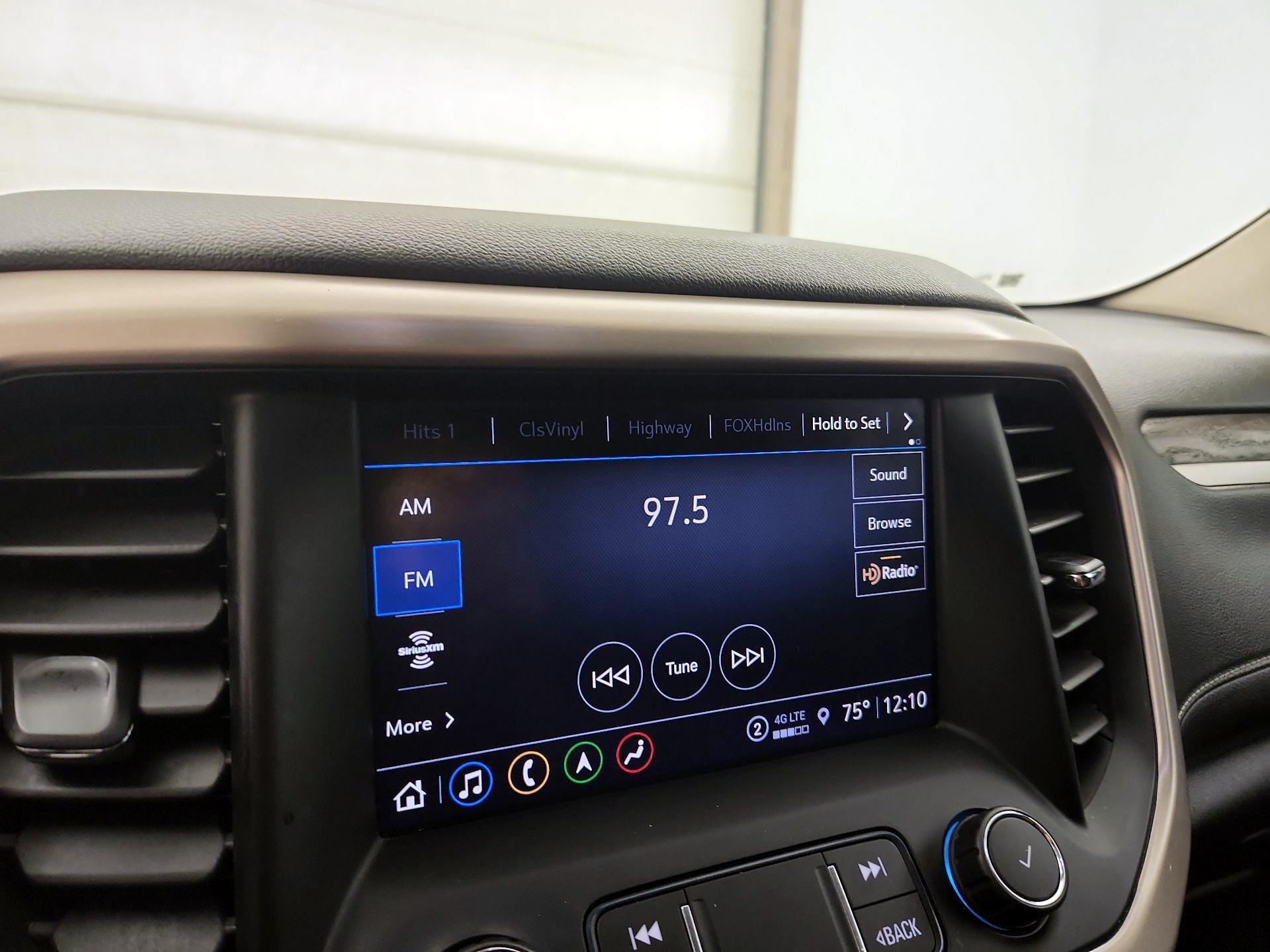 Thumbnail: 2021 GMC Acadia - 16