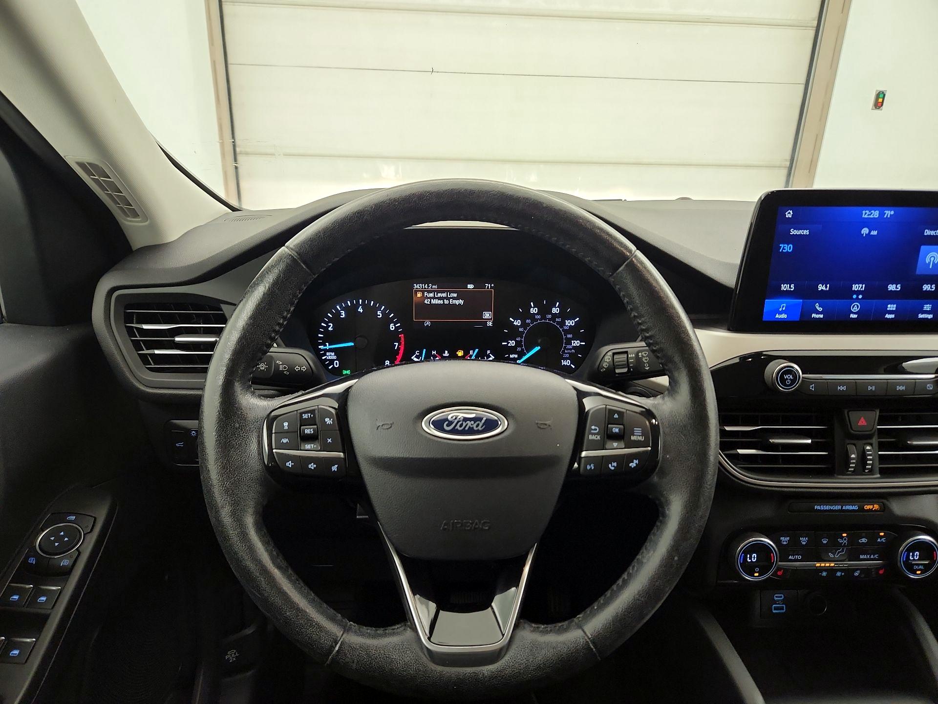 Thumbnail: 2021 Ford Escape - 10