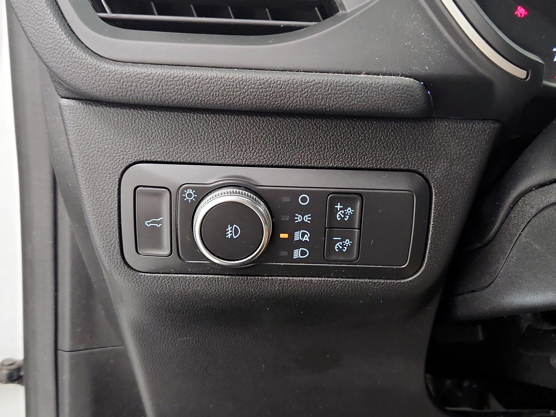 Thumbnail: 2021 Ford Escape - 13