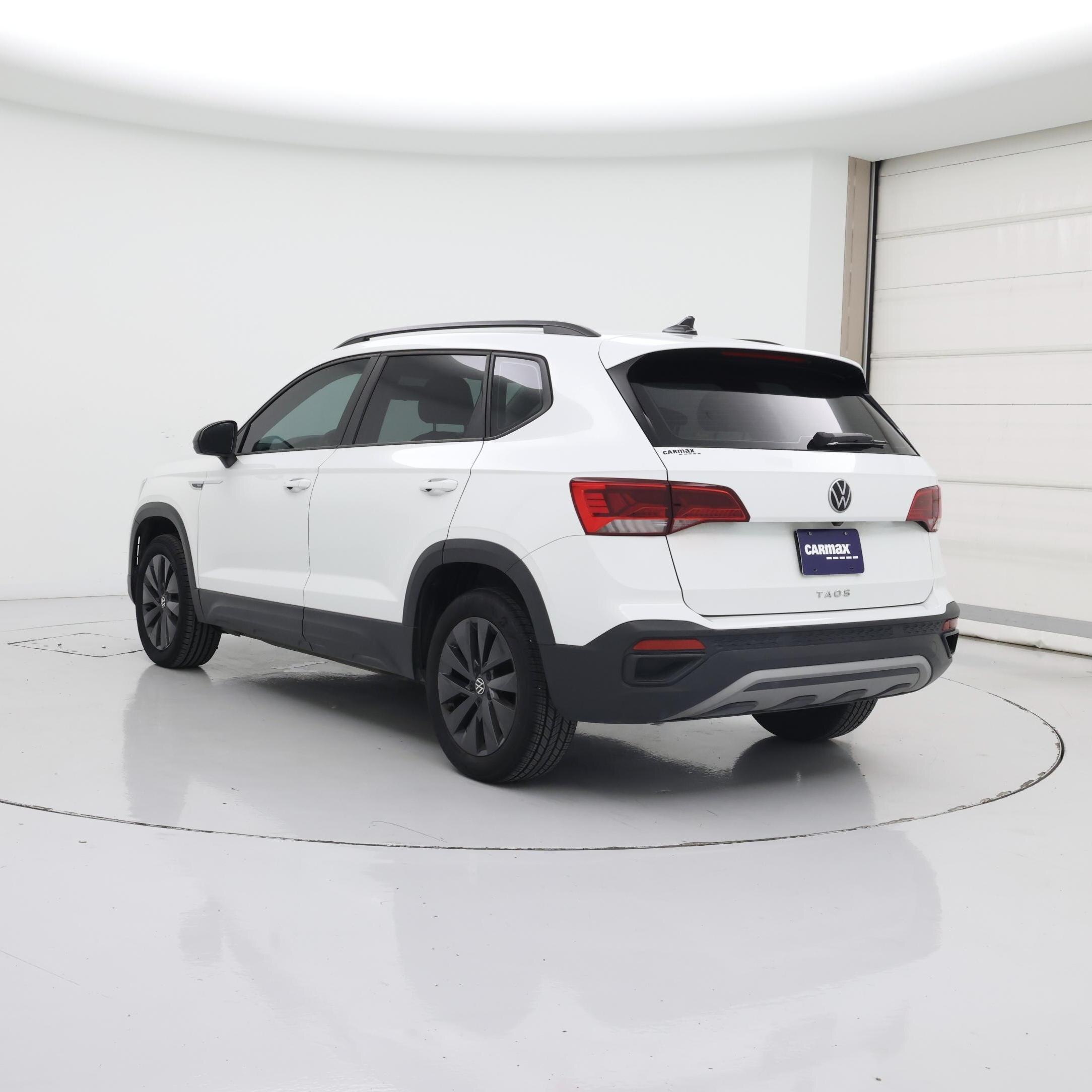 Thumbnail: 2022 Volkswagen Taos - 2