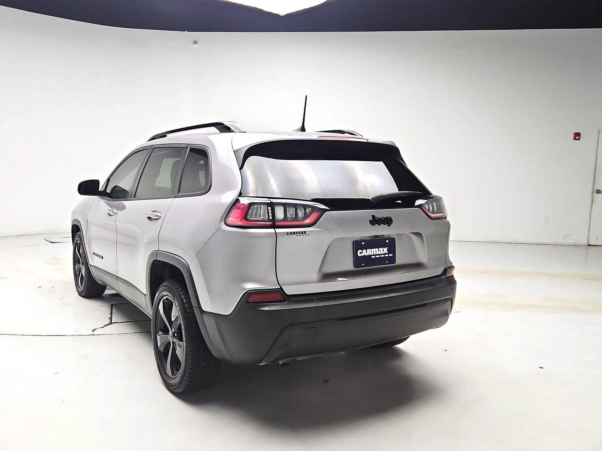 Thumbnail: 2020 Jeep Cherokee - 7