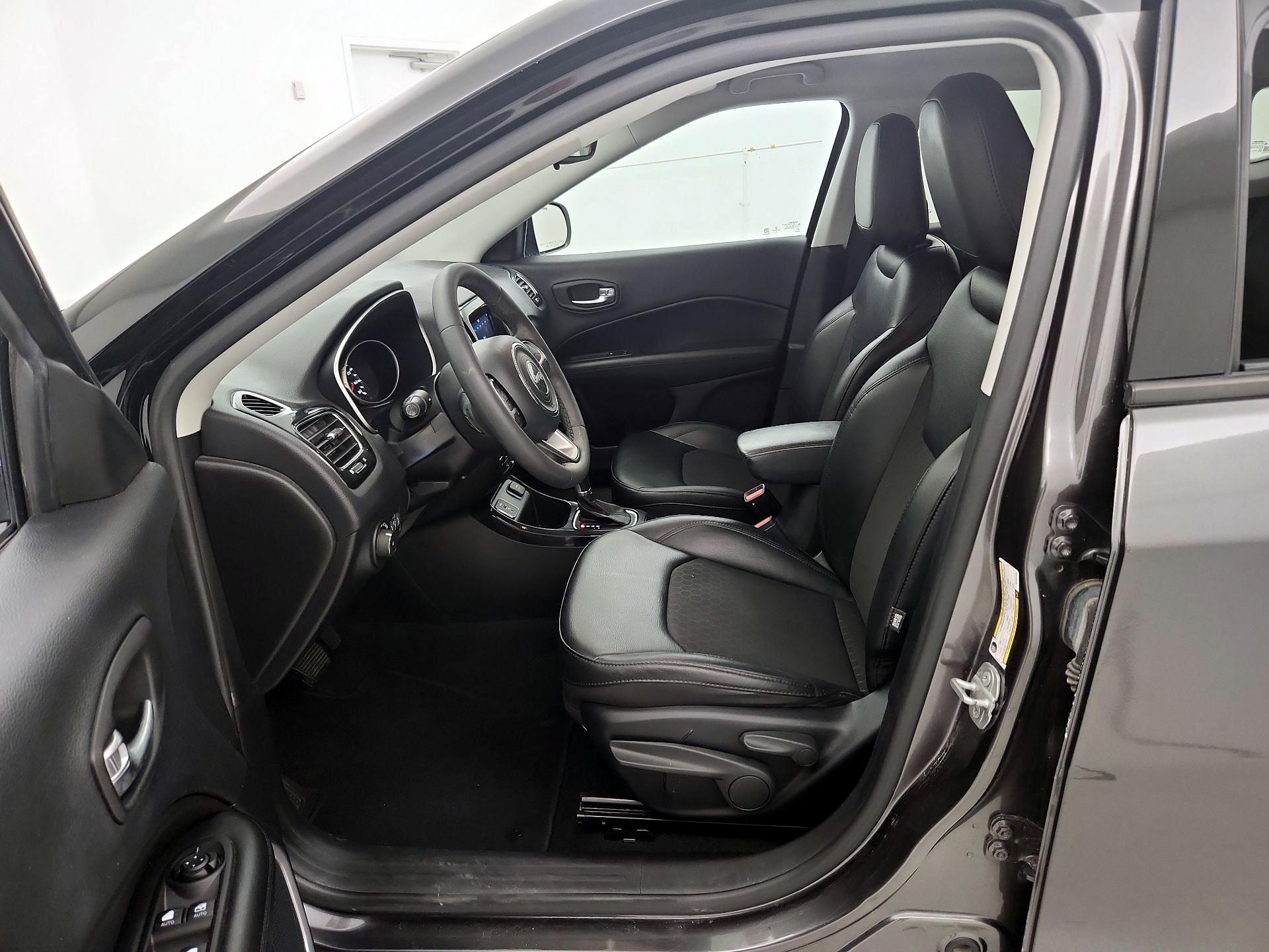 Thumbnail: 2021 Jeep Compass - 11