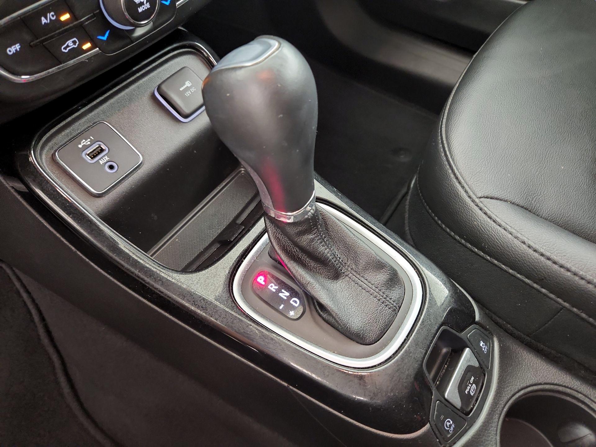 Thumbnail: 2021 Jeep Compass - 17