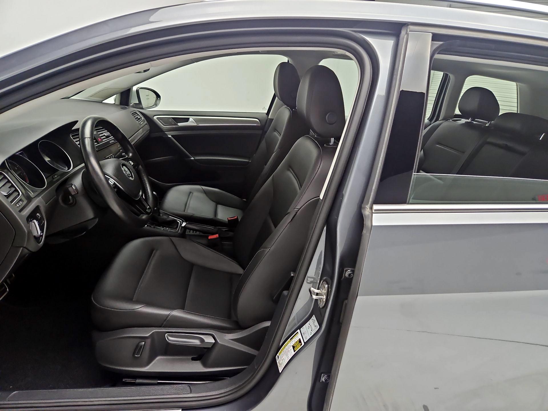 Thumbnail: 2019 Volkswagen Golf - 9