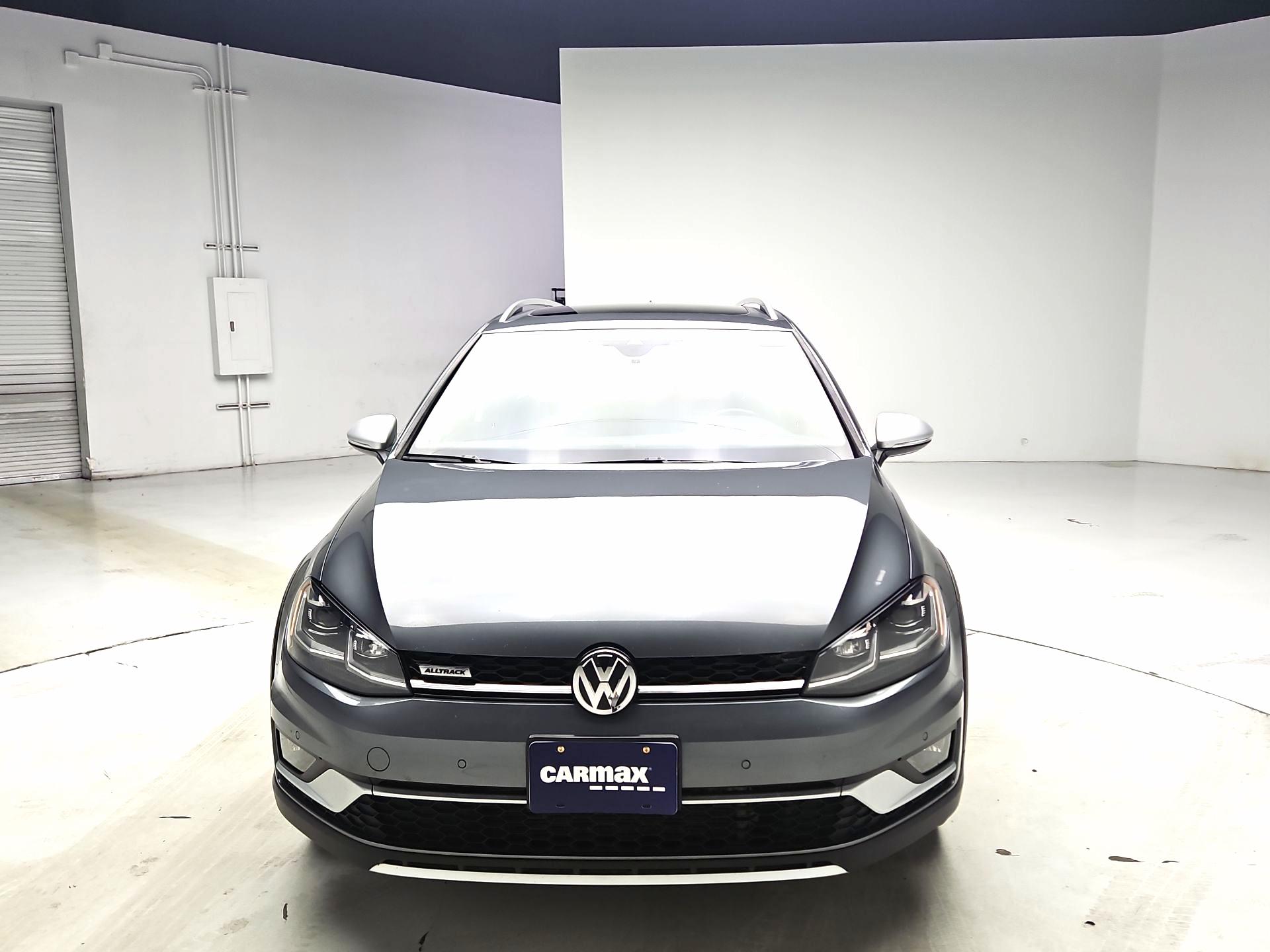 Thumbnail: 2019 Volkswagen Golf - 2