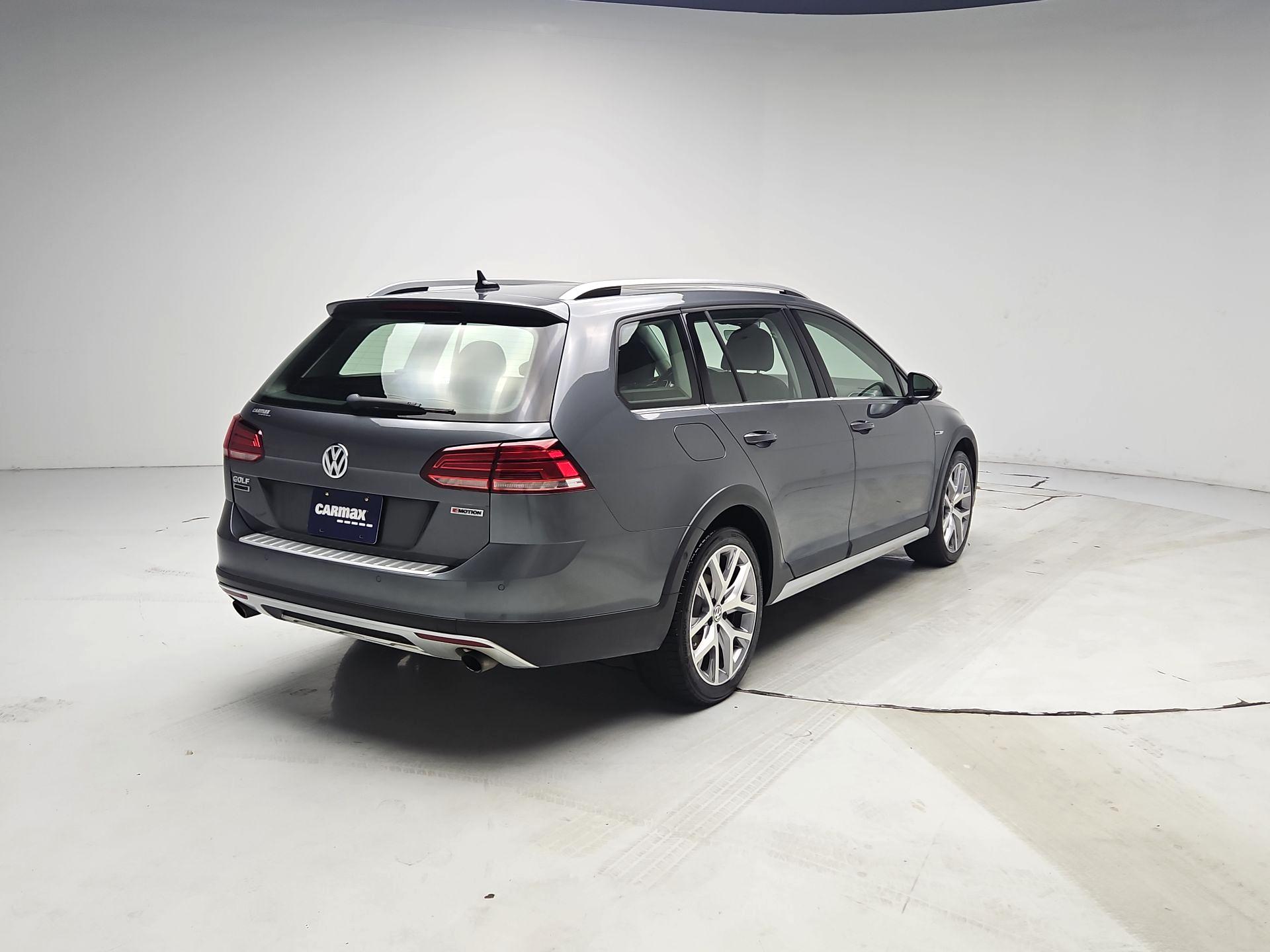Thumbnail: 2019 Volkswagen Golf - 5