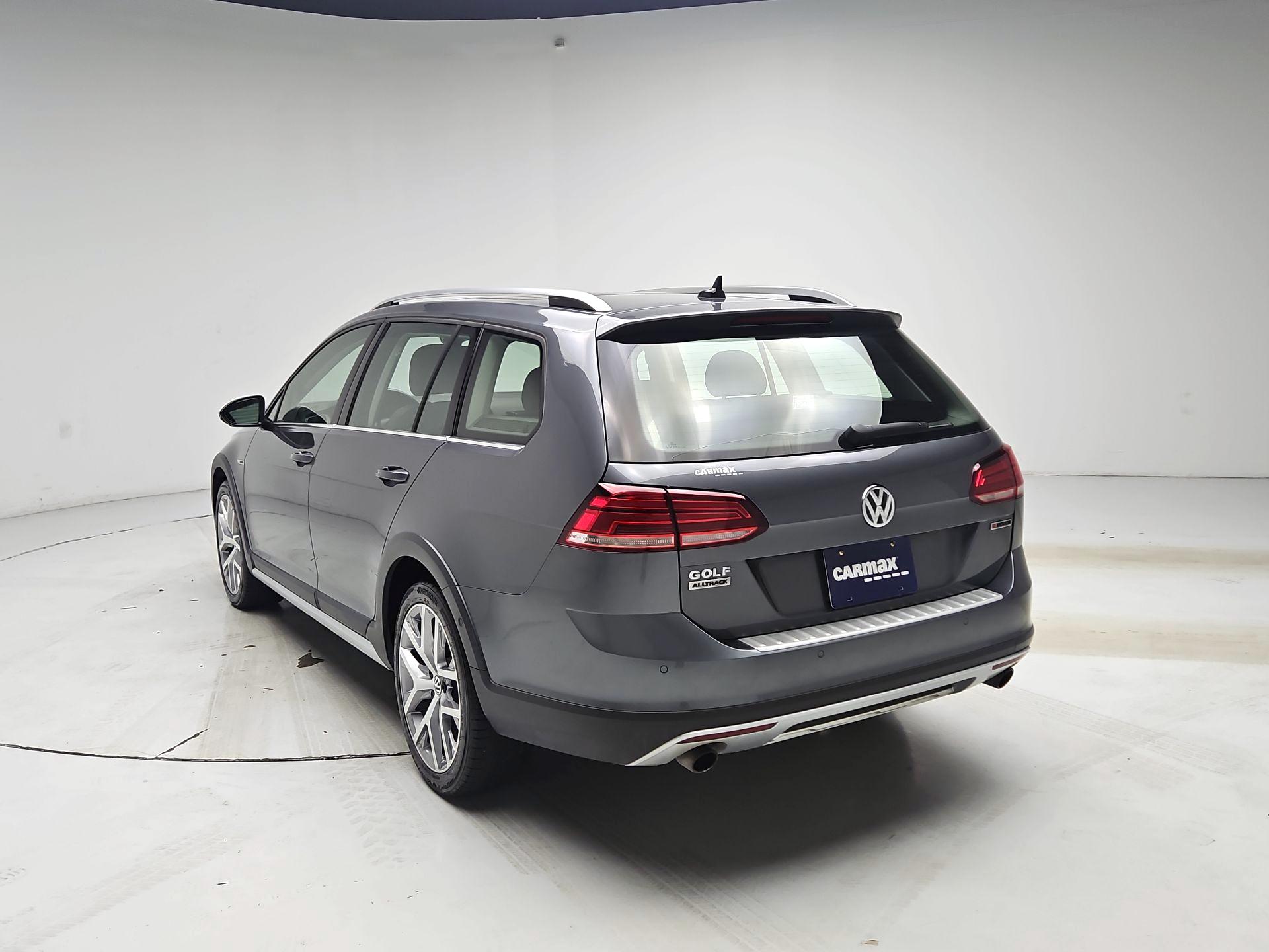 Thumbnail: 2019 Volkswagen Golf - 7