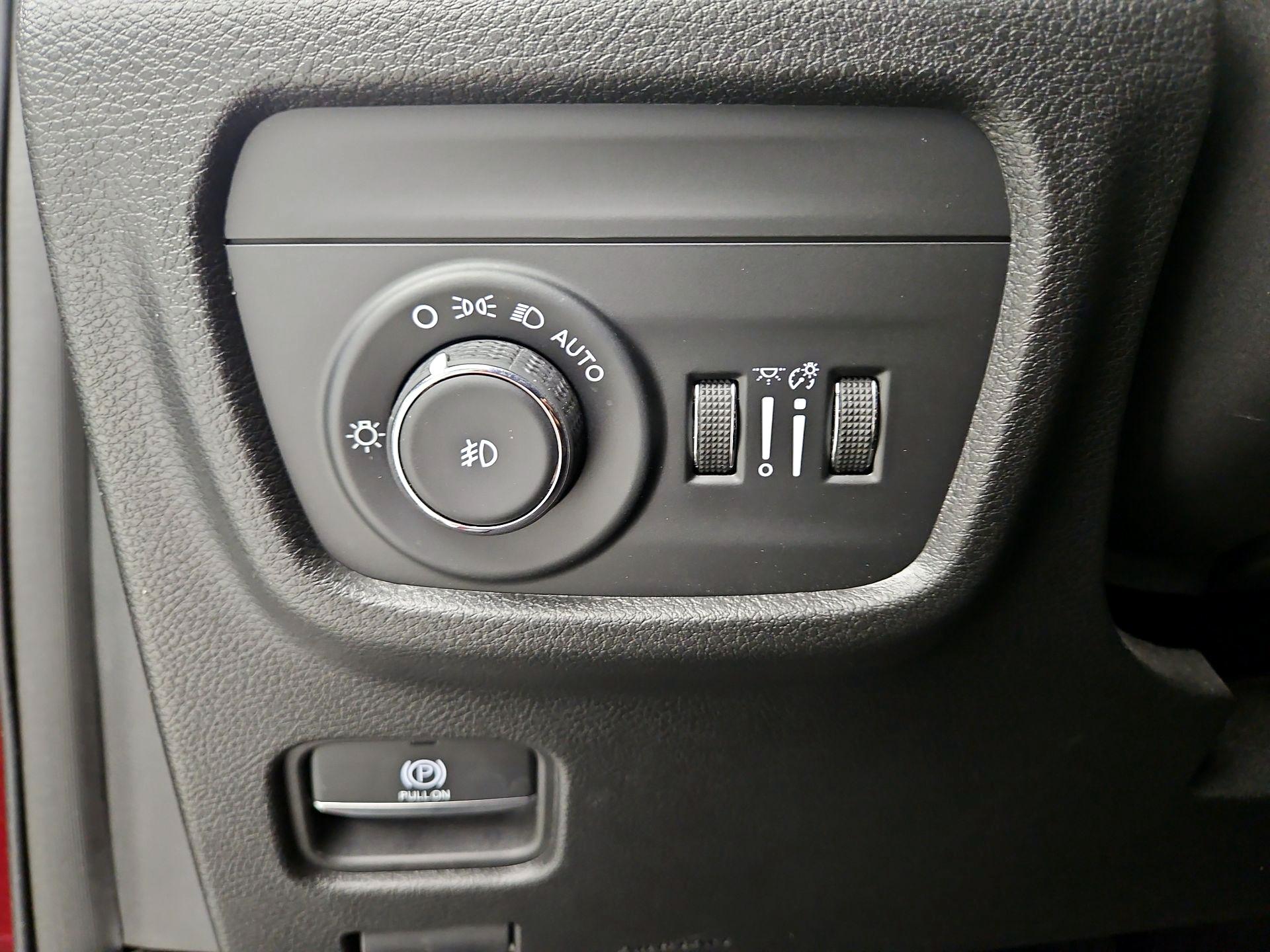 Thumbnail: 2022 Jeep Grand Cherokee - 13