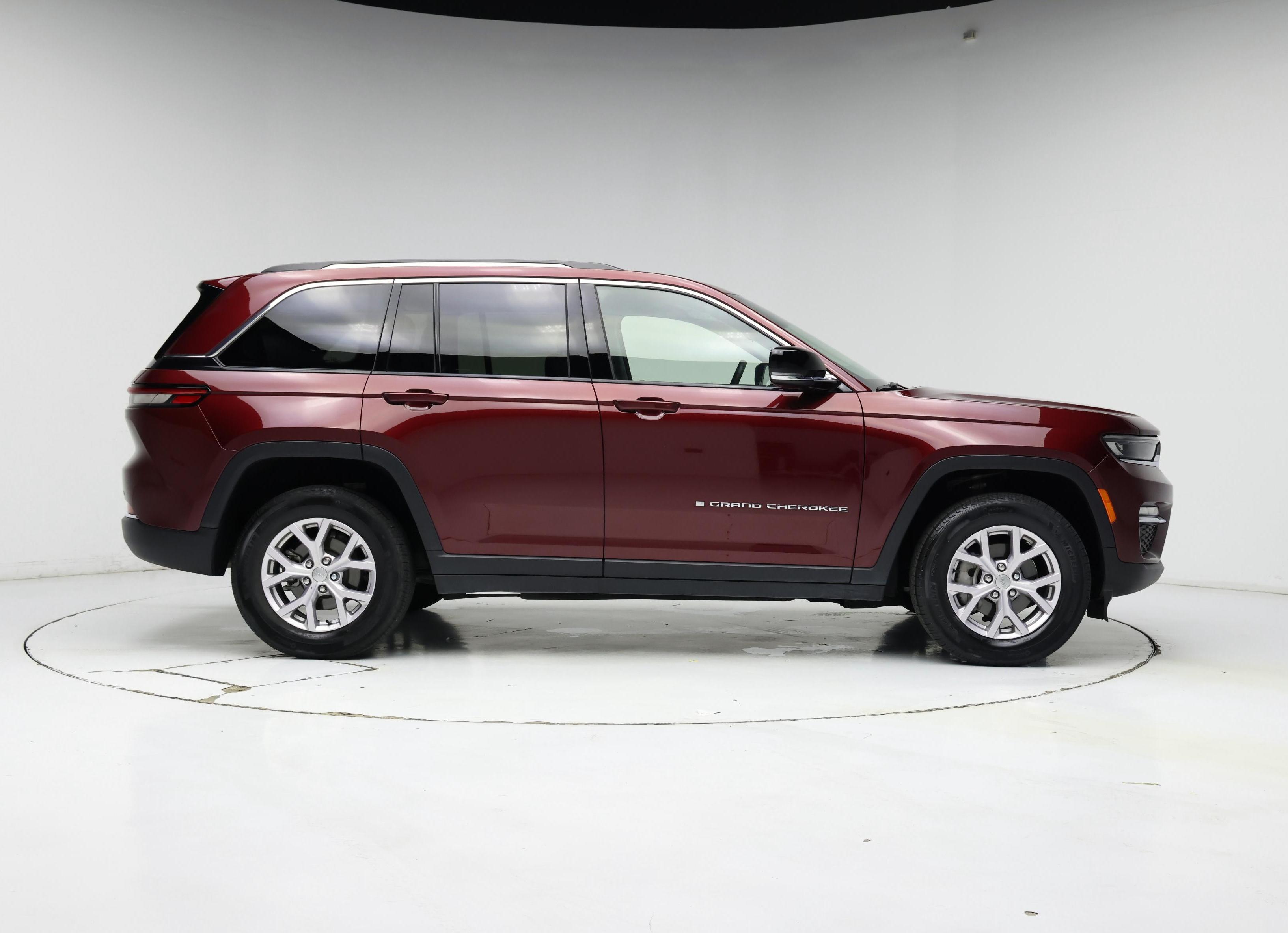 Thumbnail: 2022 Jeep Grand Cherokee - 7