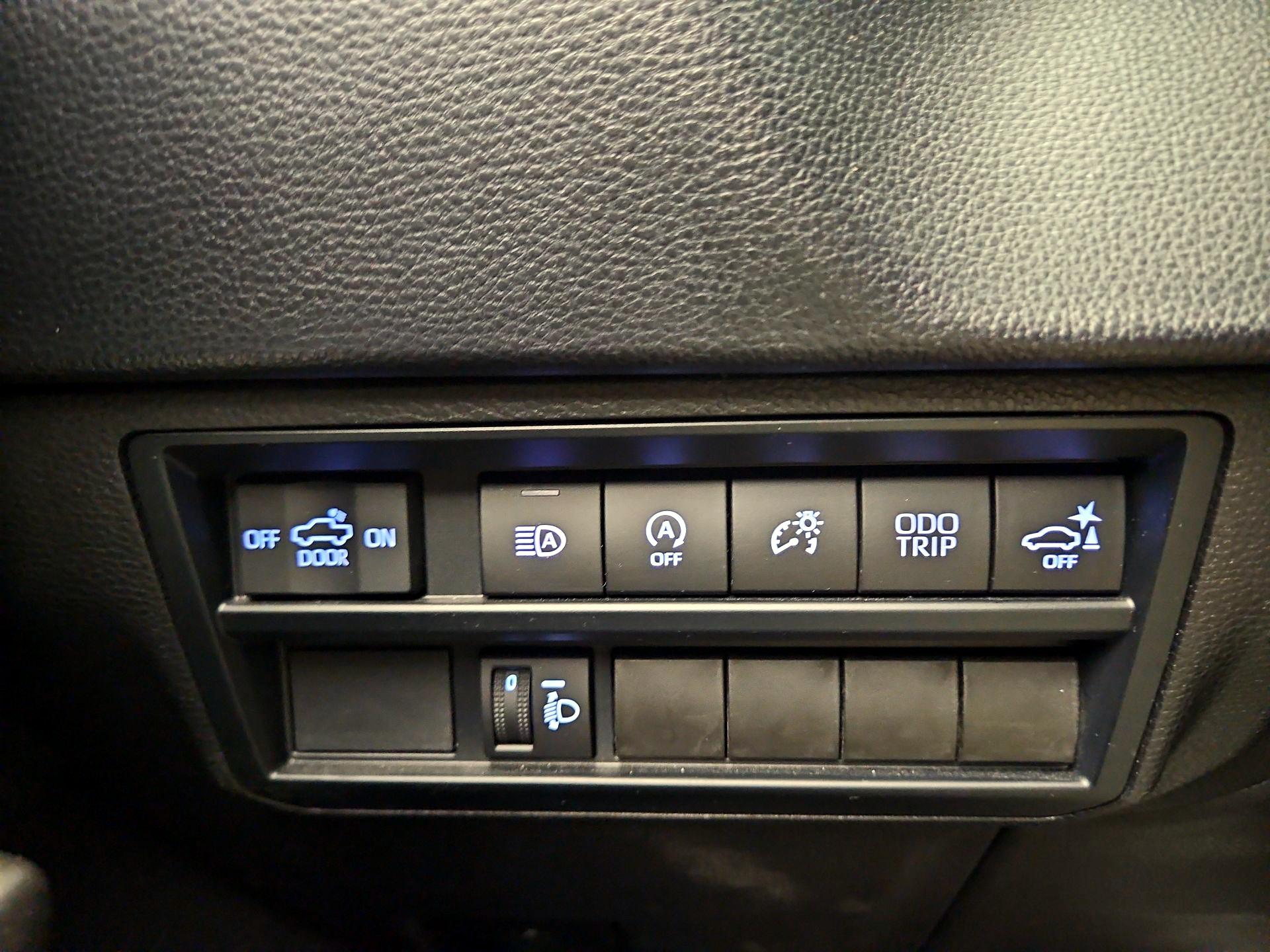 Thumbnail: 2024 Toyota Tundra - 11