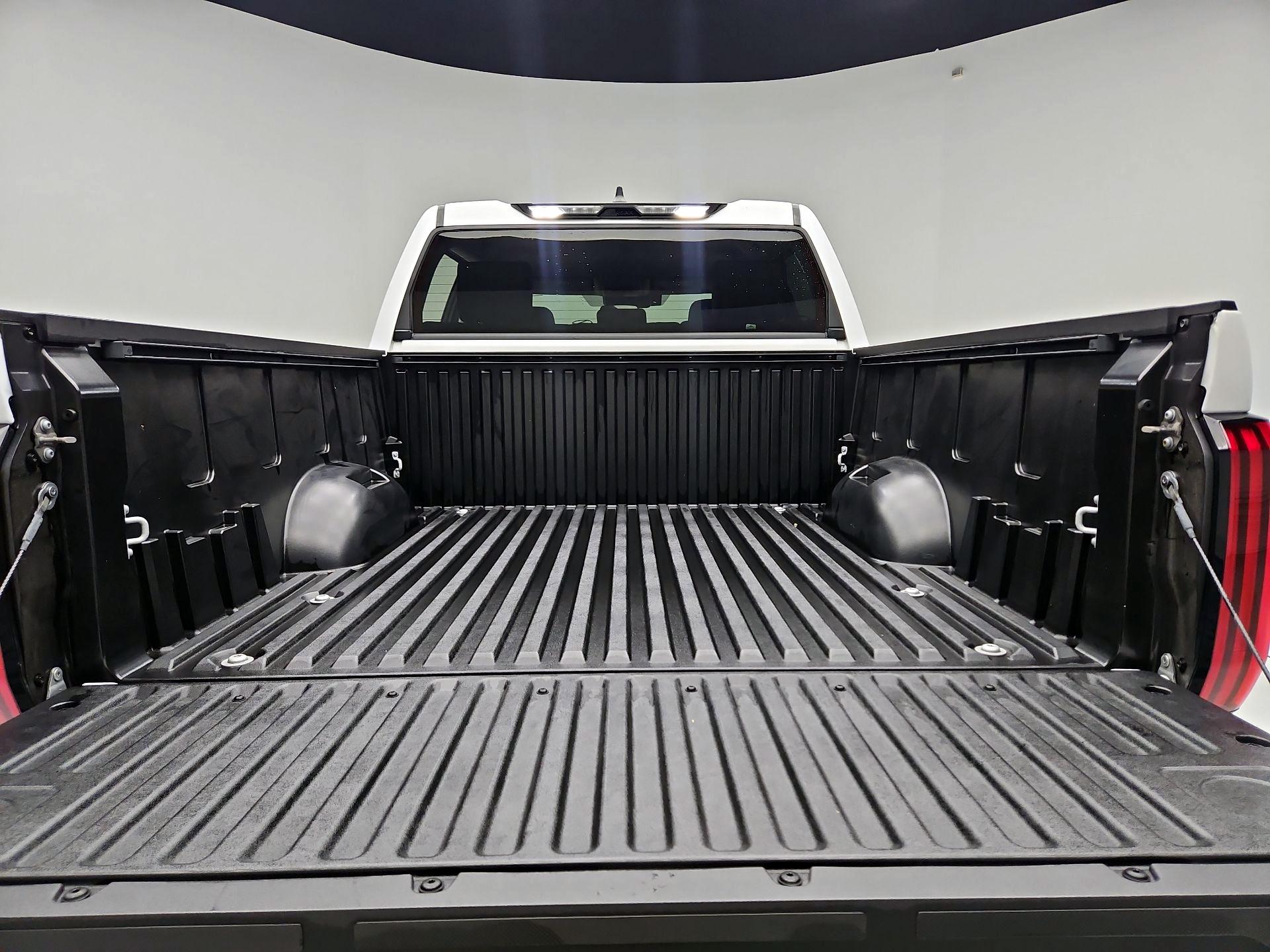Thumbnail: 2024 Toyota Tundra - 18