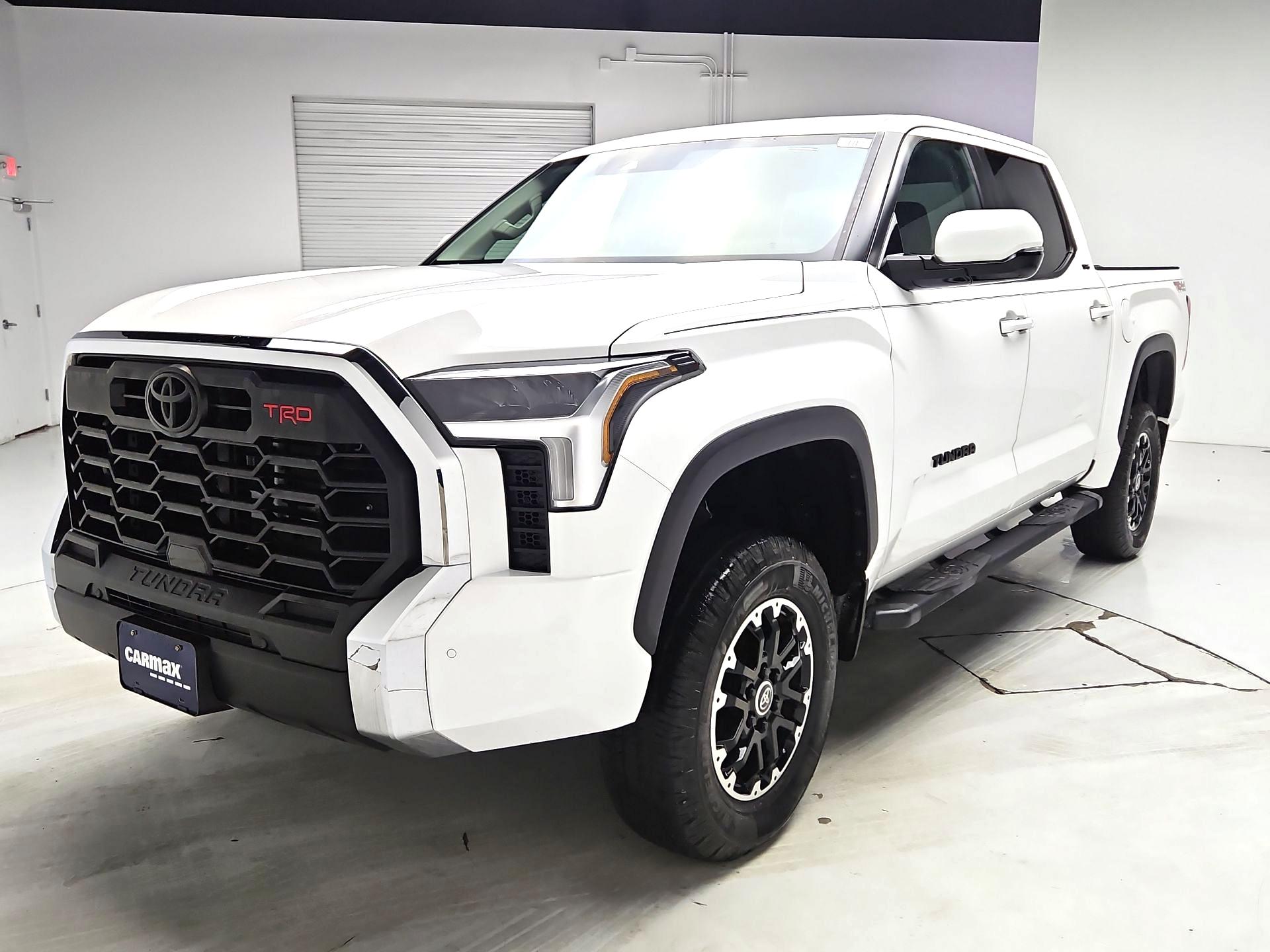 Thumbnail: 2024 Toyota Tundra - 3