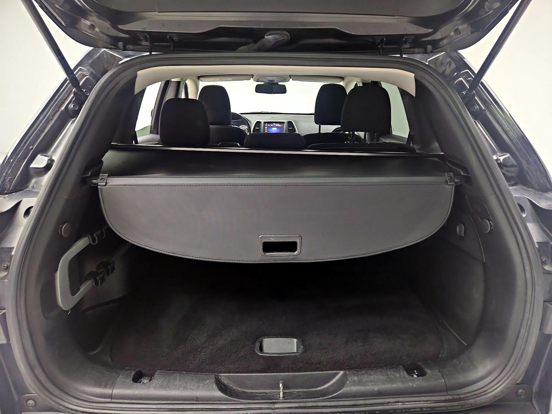 Thumbnail: 2016 Jeep Cherokee - 18