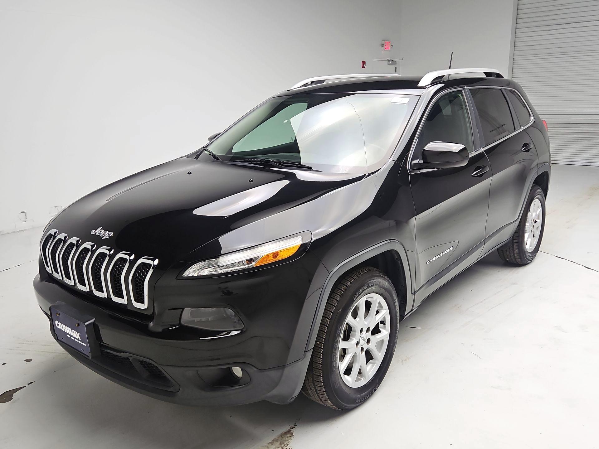 Thumbnail: 2016 Jeep Cherokee - 3