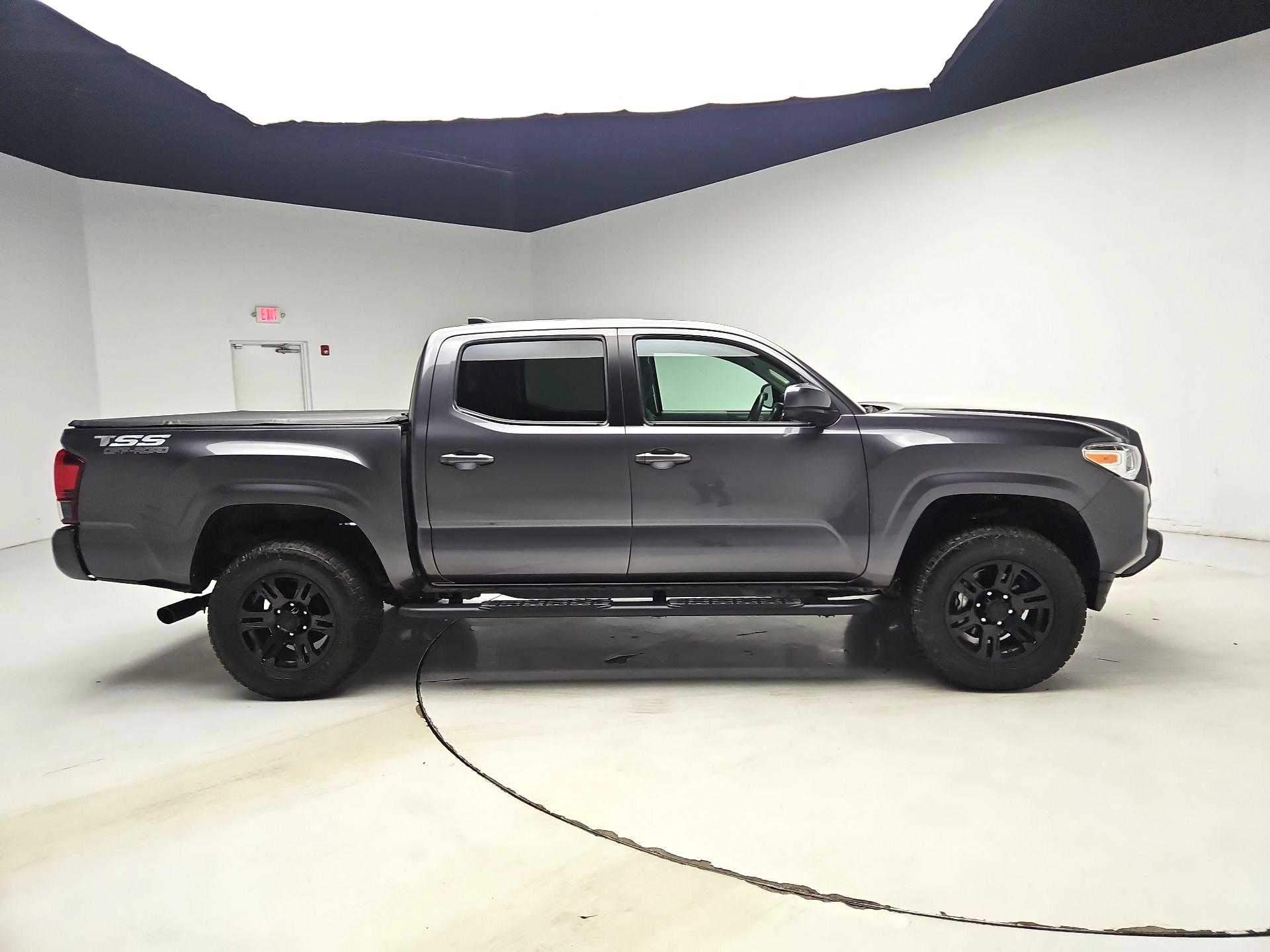 Thumbnail: 2021 Toyota Tacoma - 4