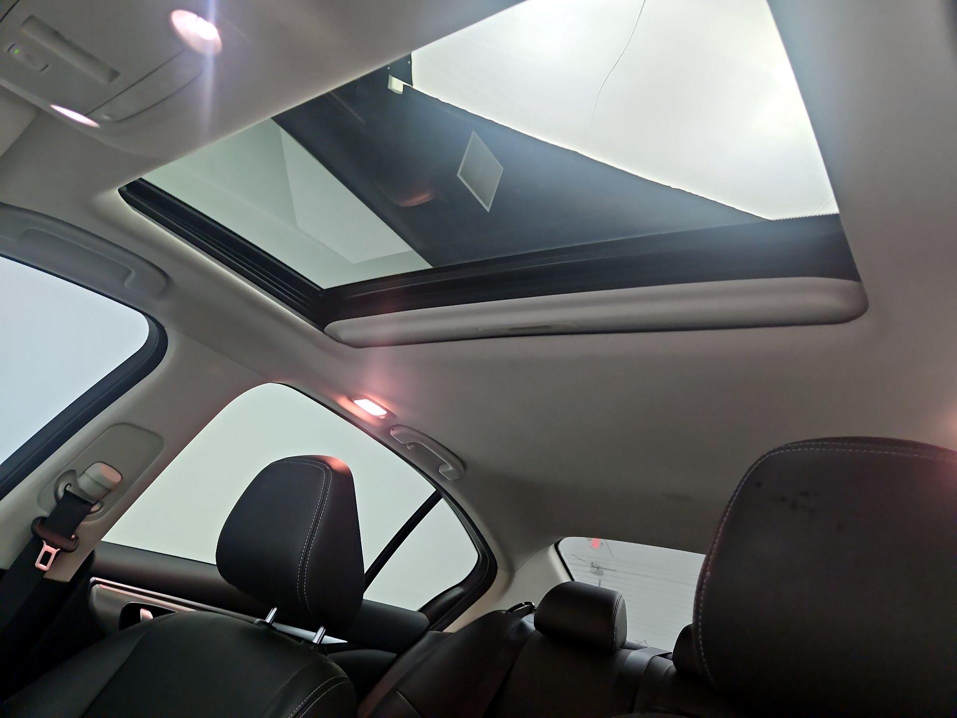 Thumbnail: 2023 INFINITI Q50 - 19